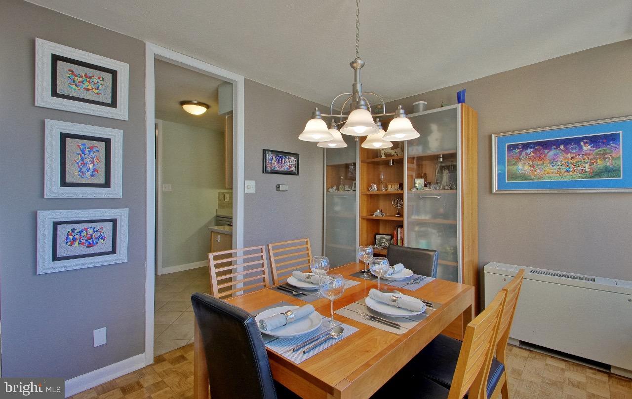 224-30 W Rittenhouse Sq #2016