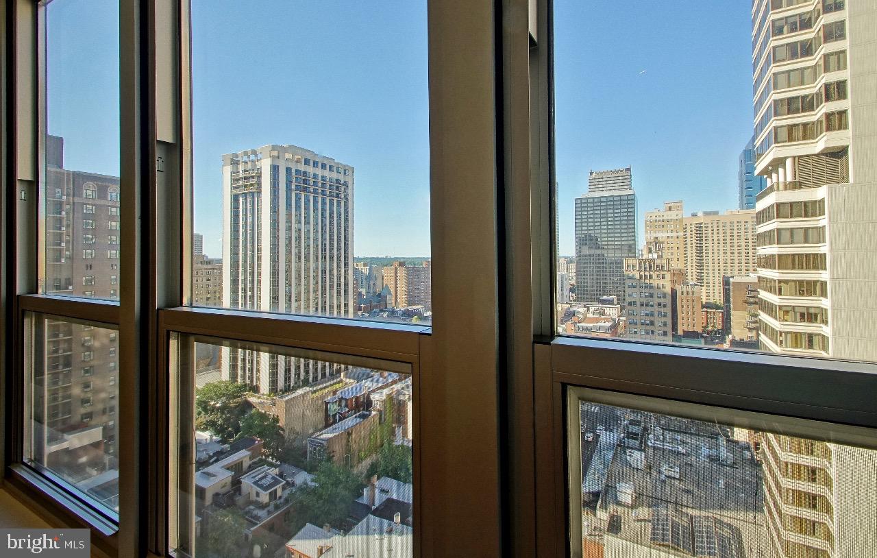 224-30 W Rittenhouse Sq #2016