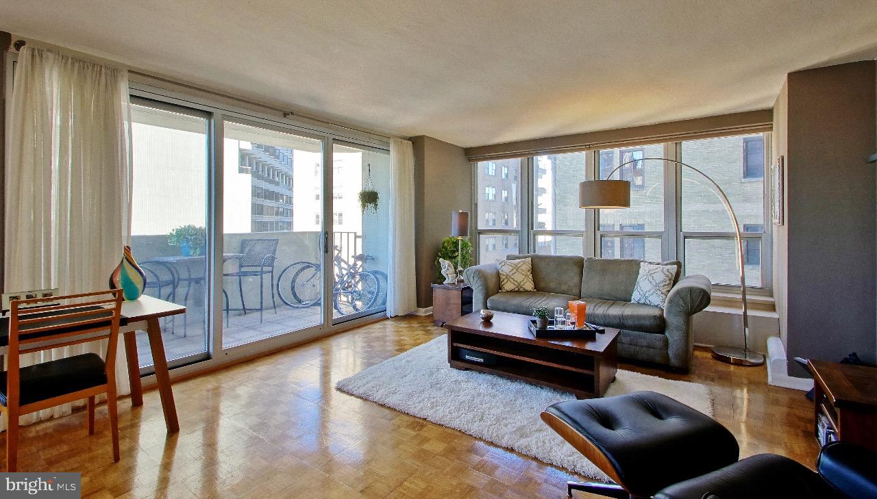 224-30 W Rittenhouse Sq #2016