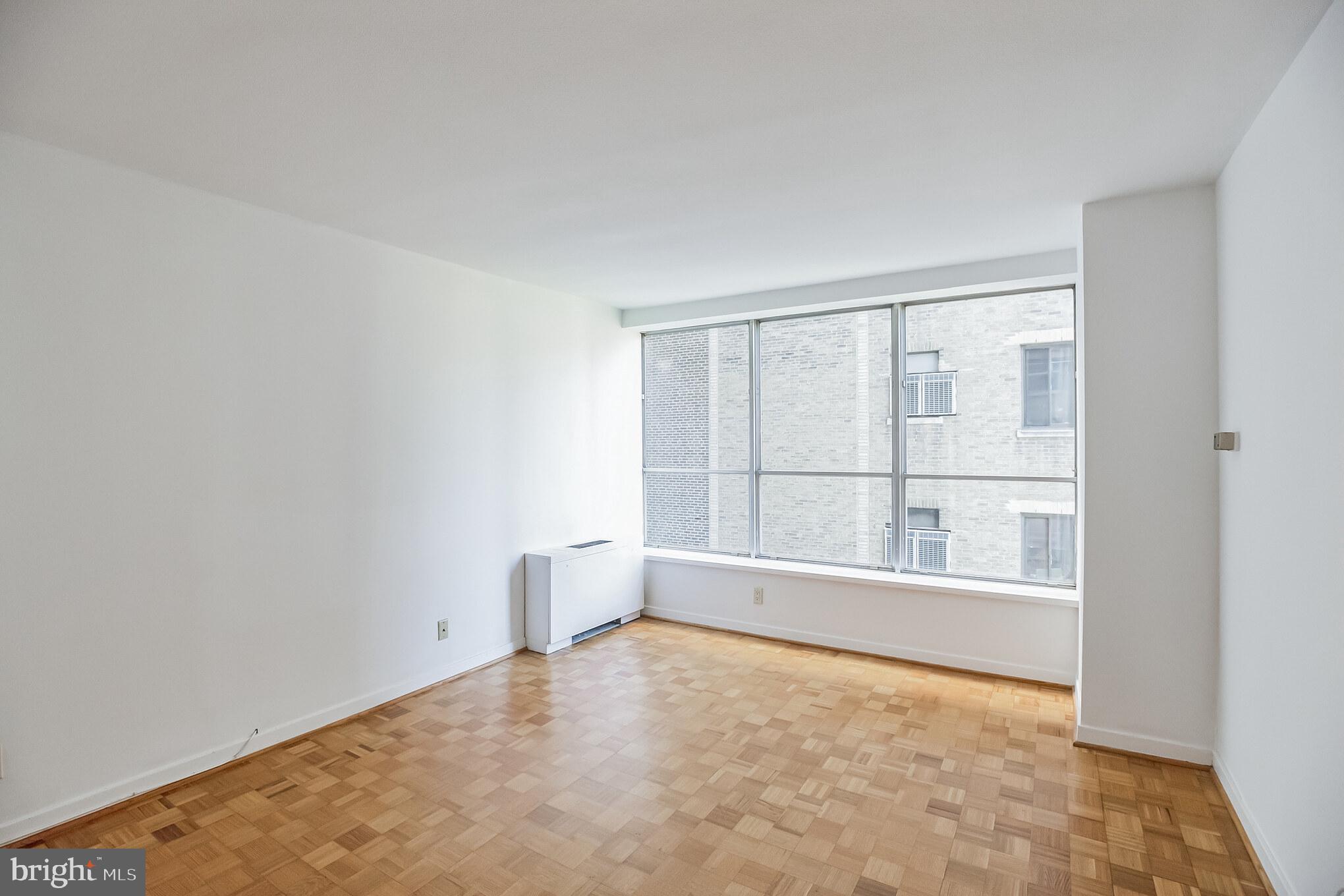 224-30 W Rittenhouse Sq #1805
