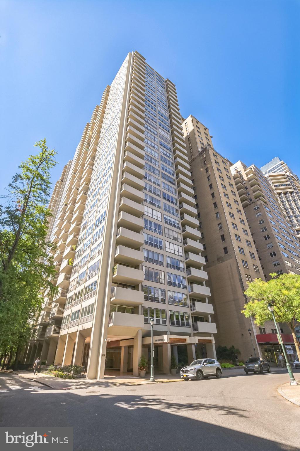 224-30 W Rittenhouse Sq #1805