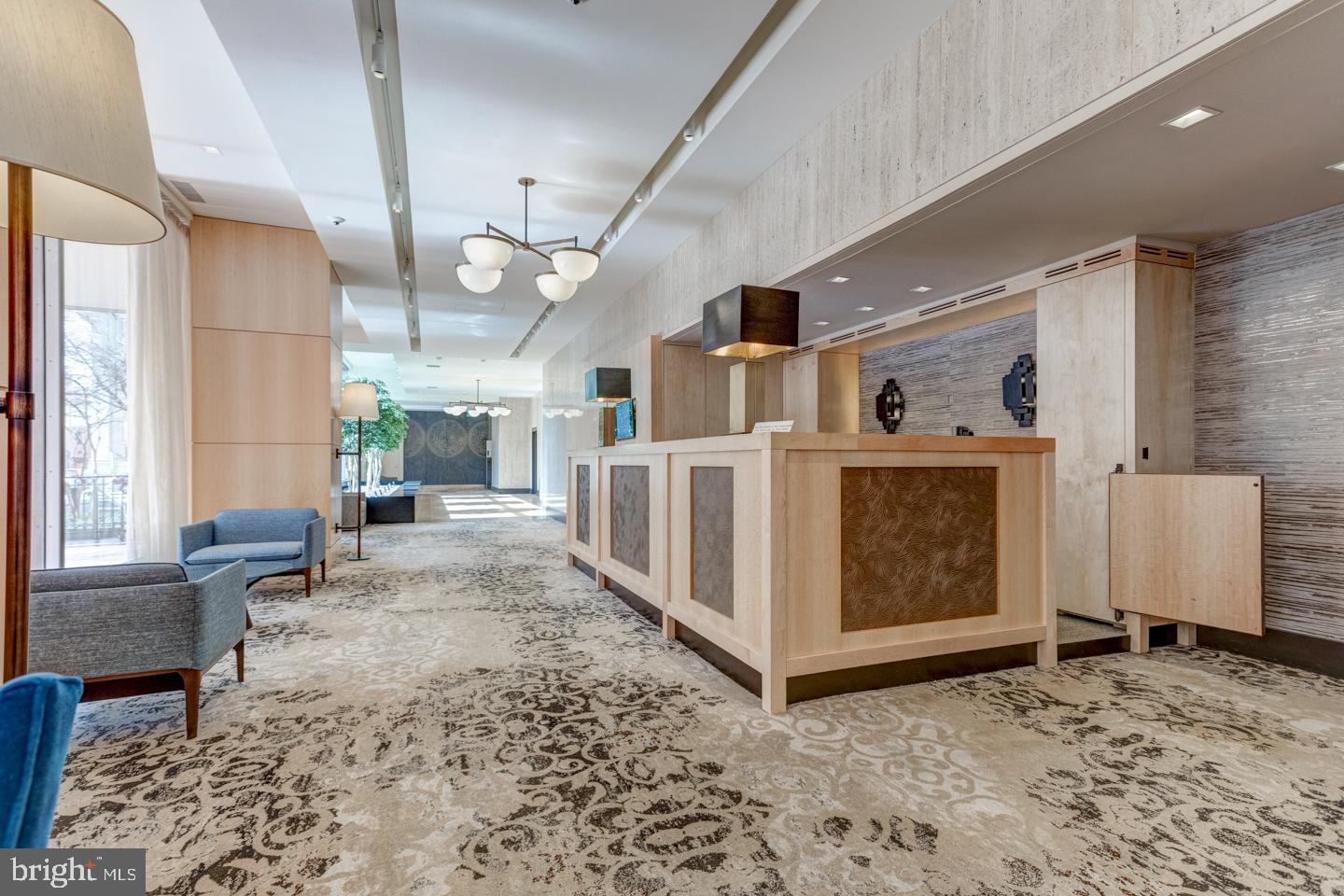 224-30 W Rittenhouse Sq #705