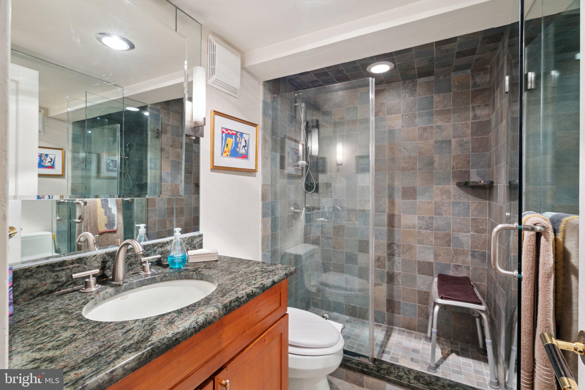 224-30 W Rittenhouse Sq #705