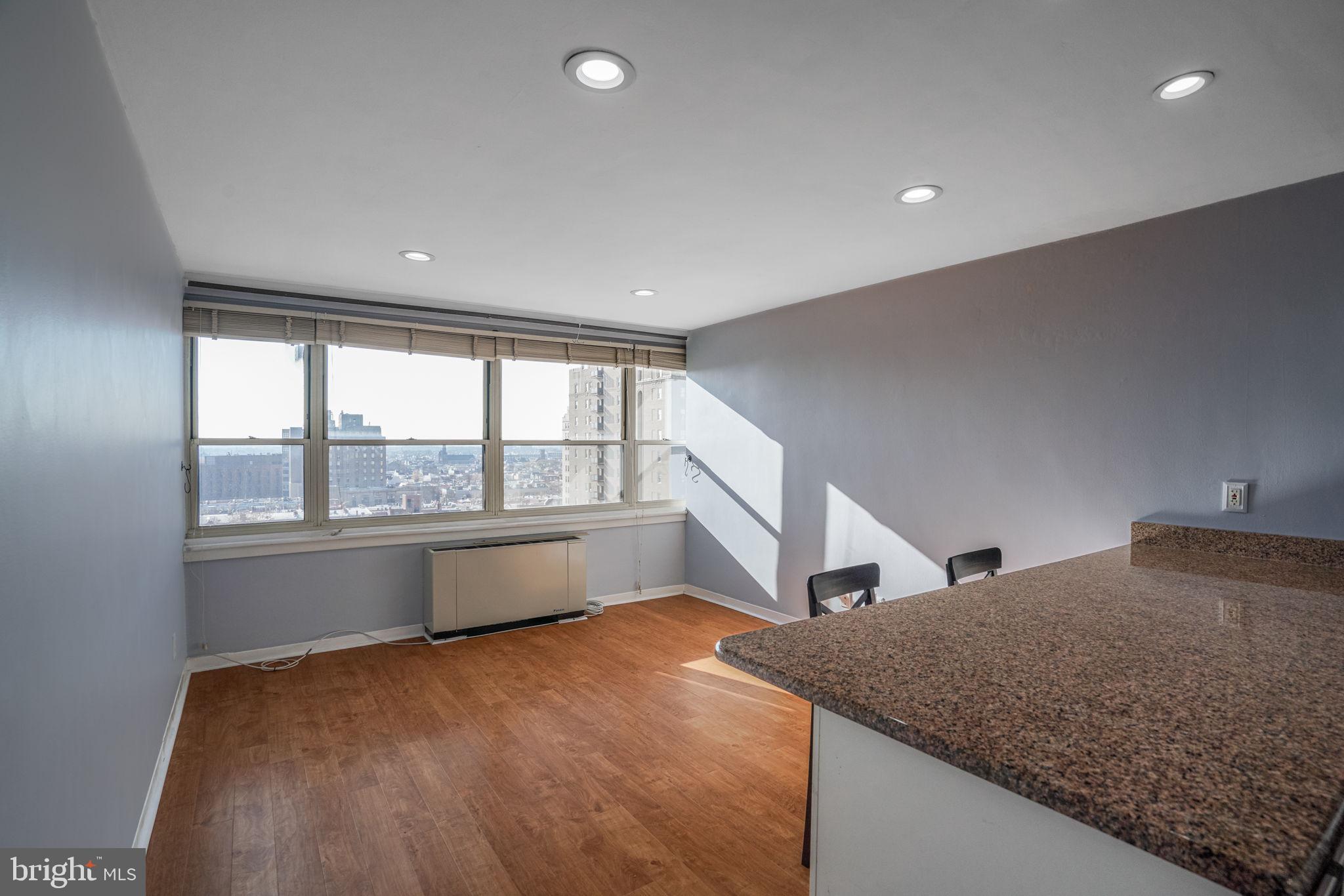 1806-18-18 Rittenhouse Sq #1406