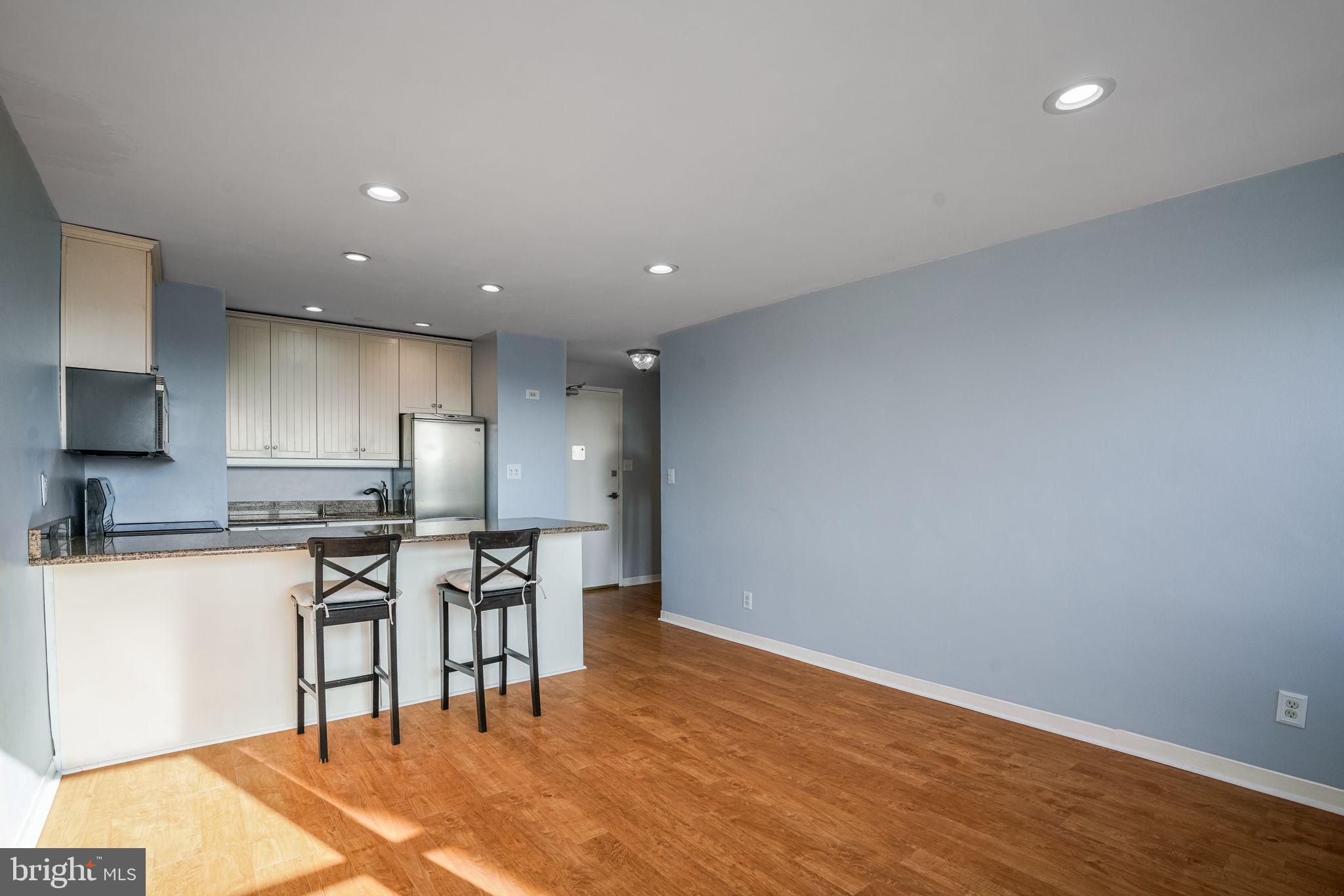 1806-18-18 Rittenhouse Sq #1406