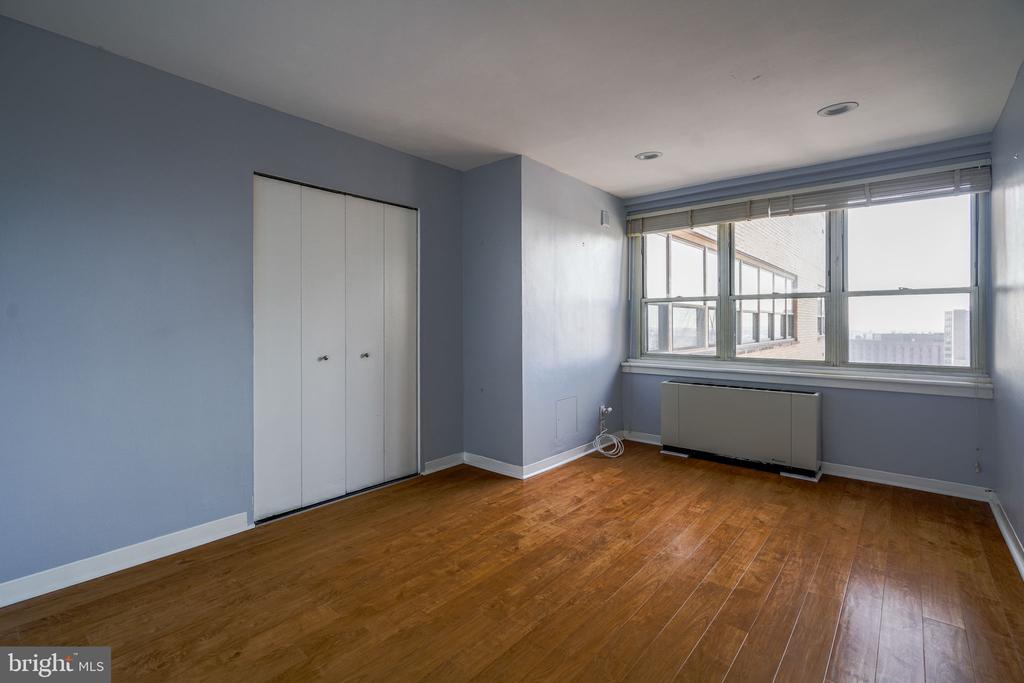 1806-18-18 Rittenhouse Sq #1406