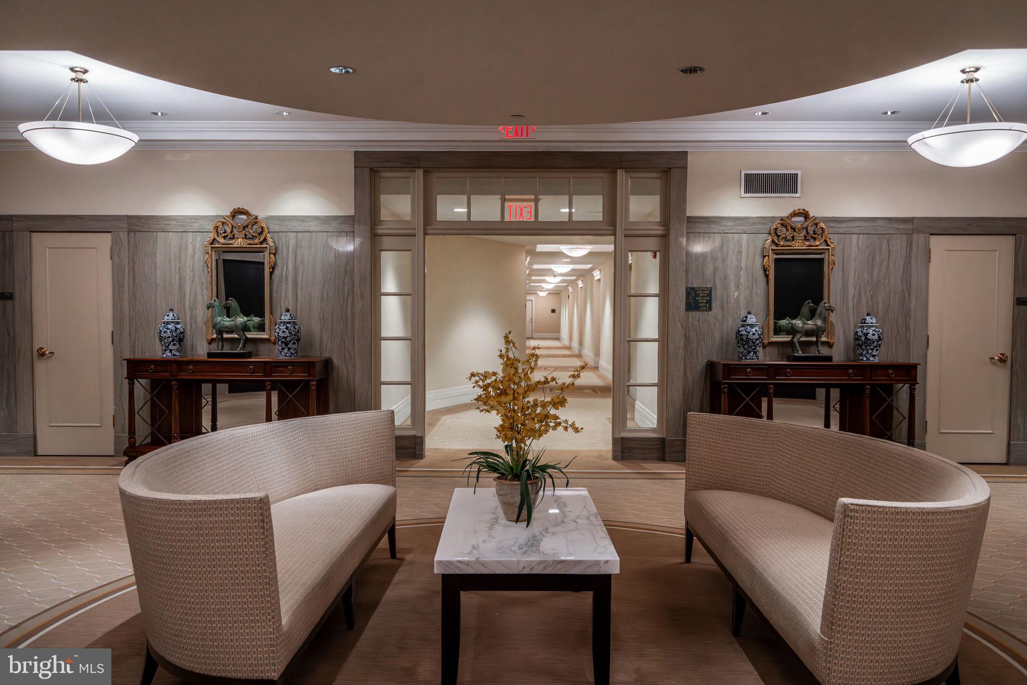 1600-18 Arch St #605