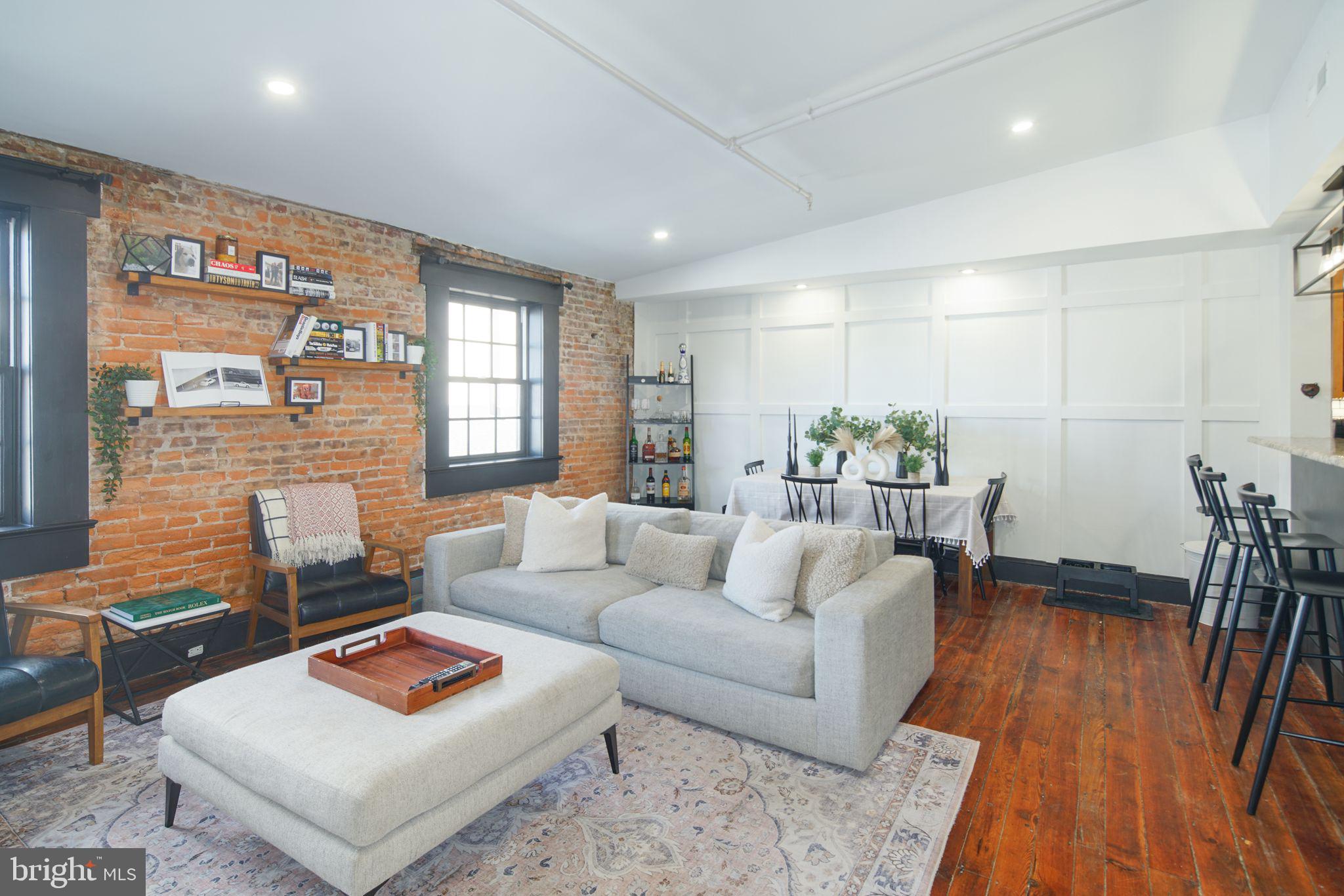 38 N Front St #4d