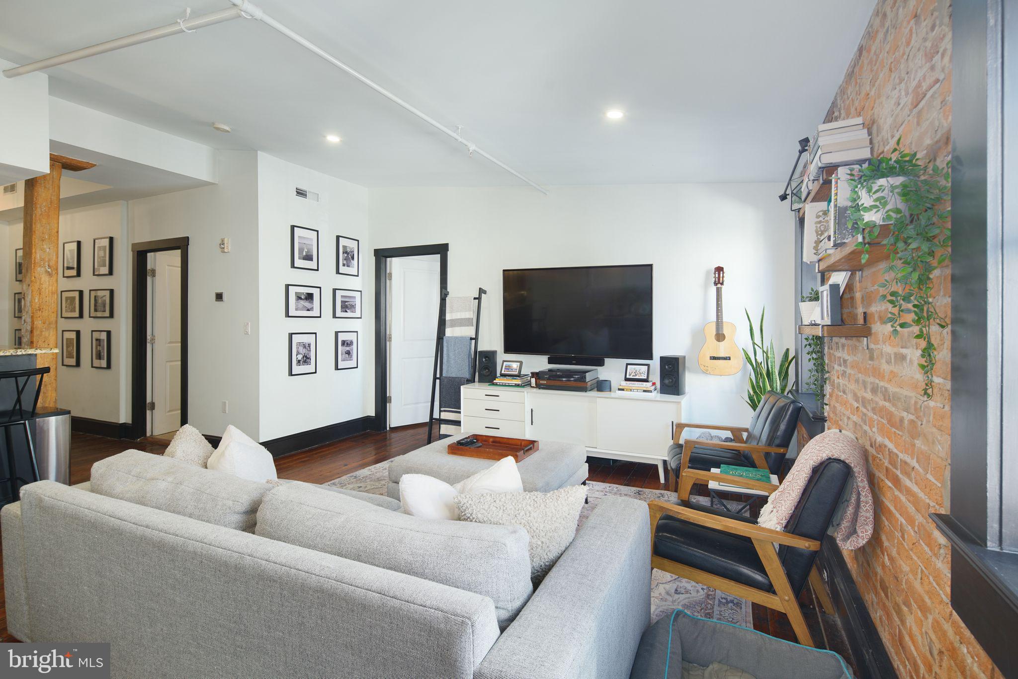 38 N Front St #4d