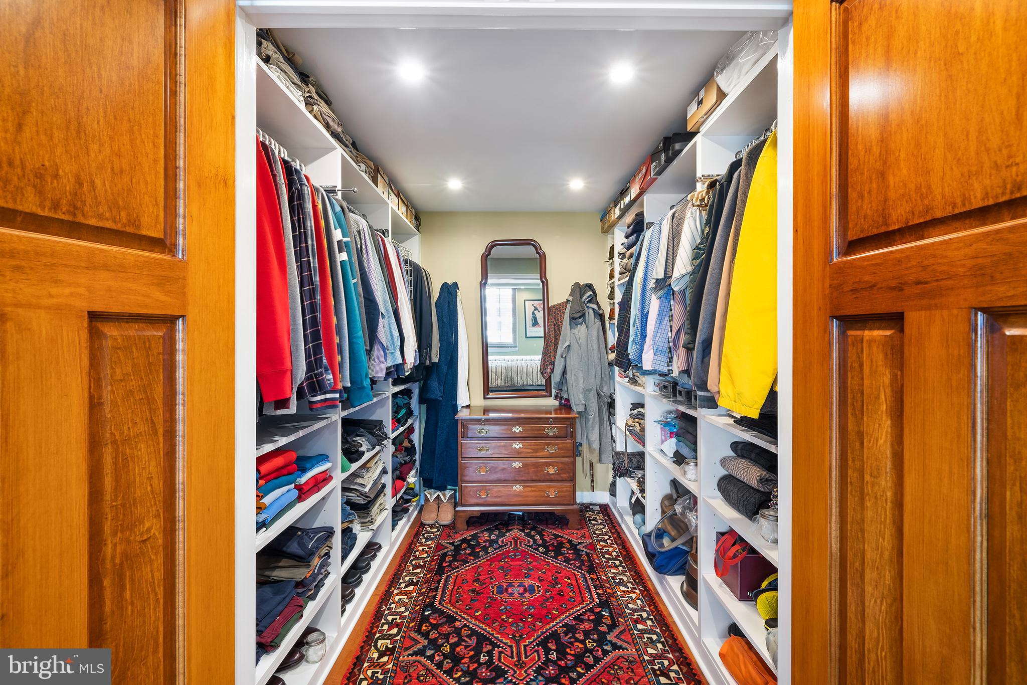 1919 Chestnut St #2624/23