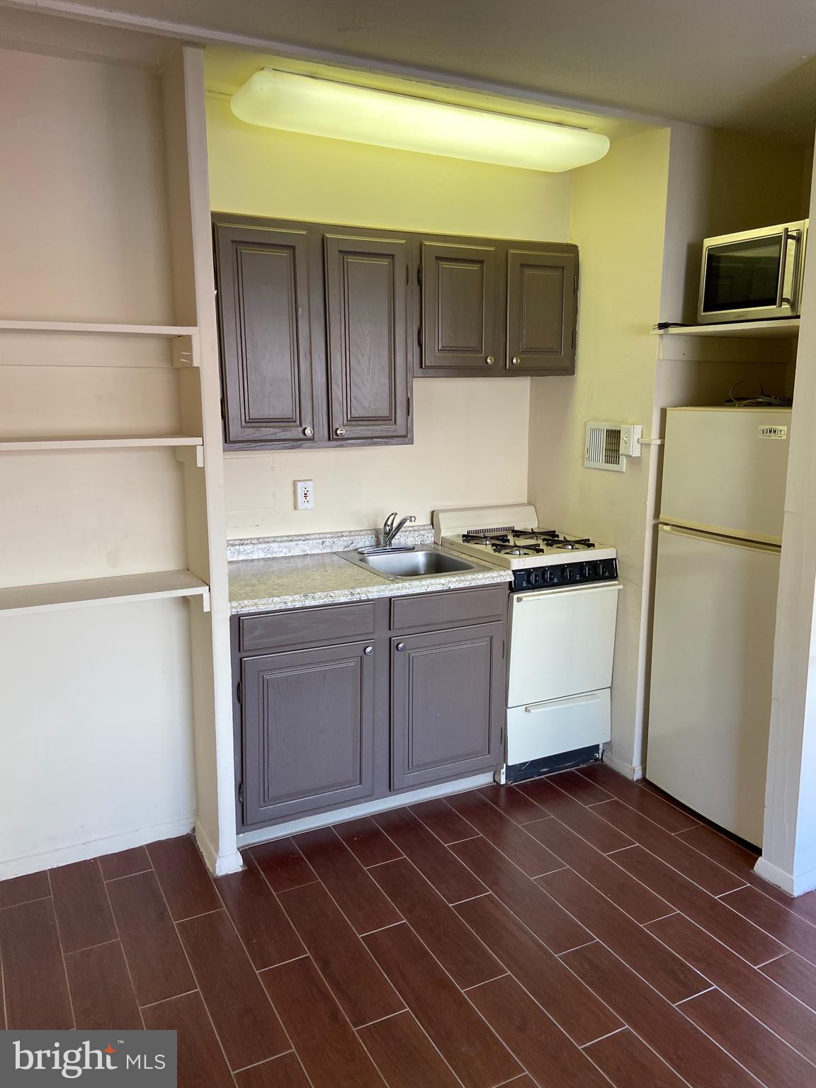 2101-17 CHESTNUT ST #706