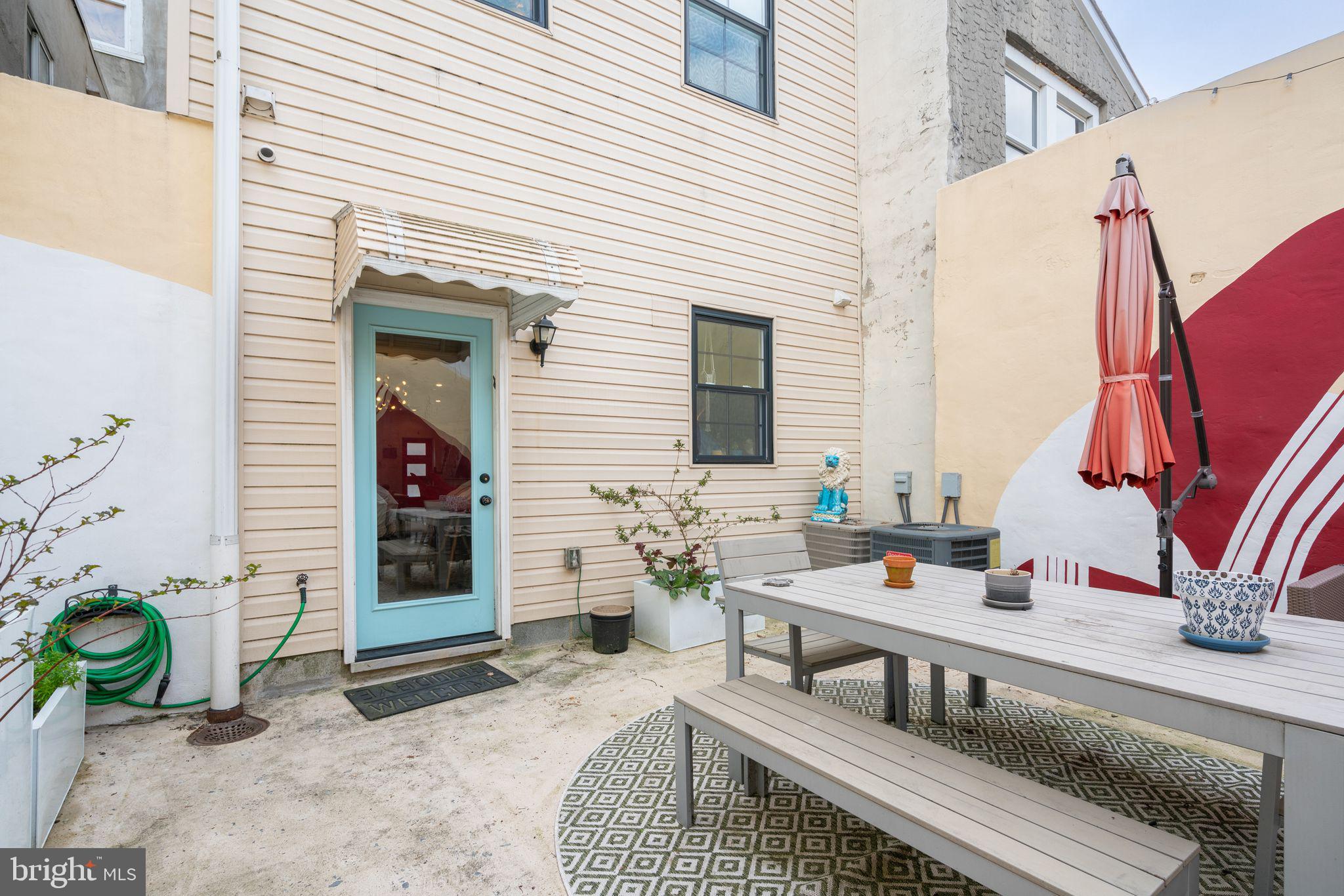 633 Federal St