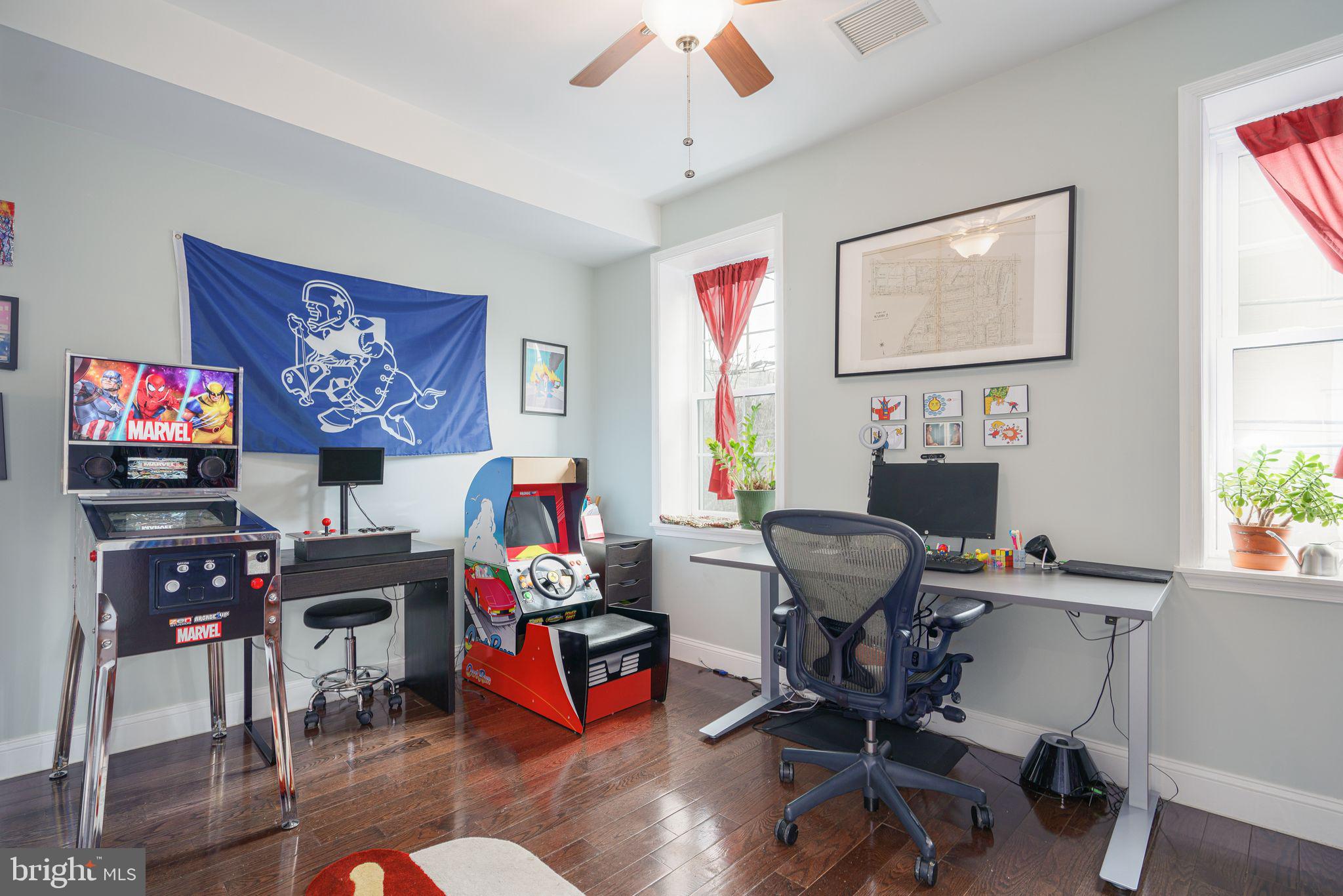 633 Federal St