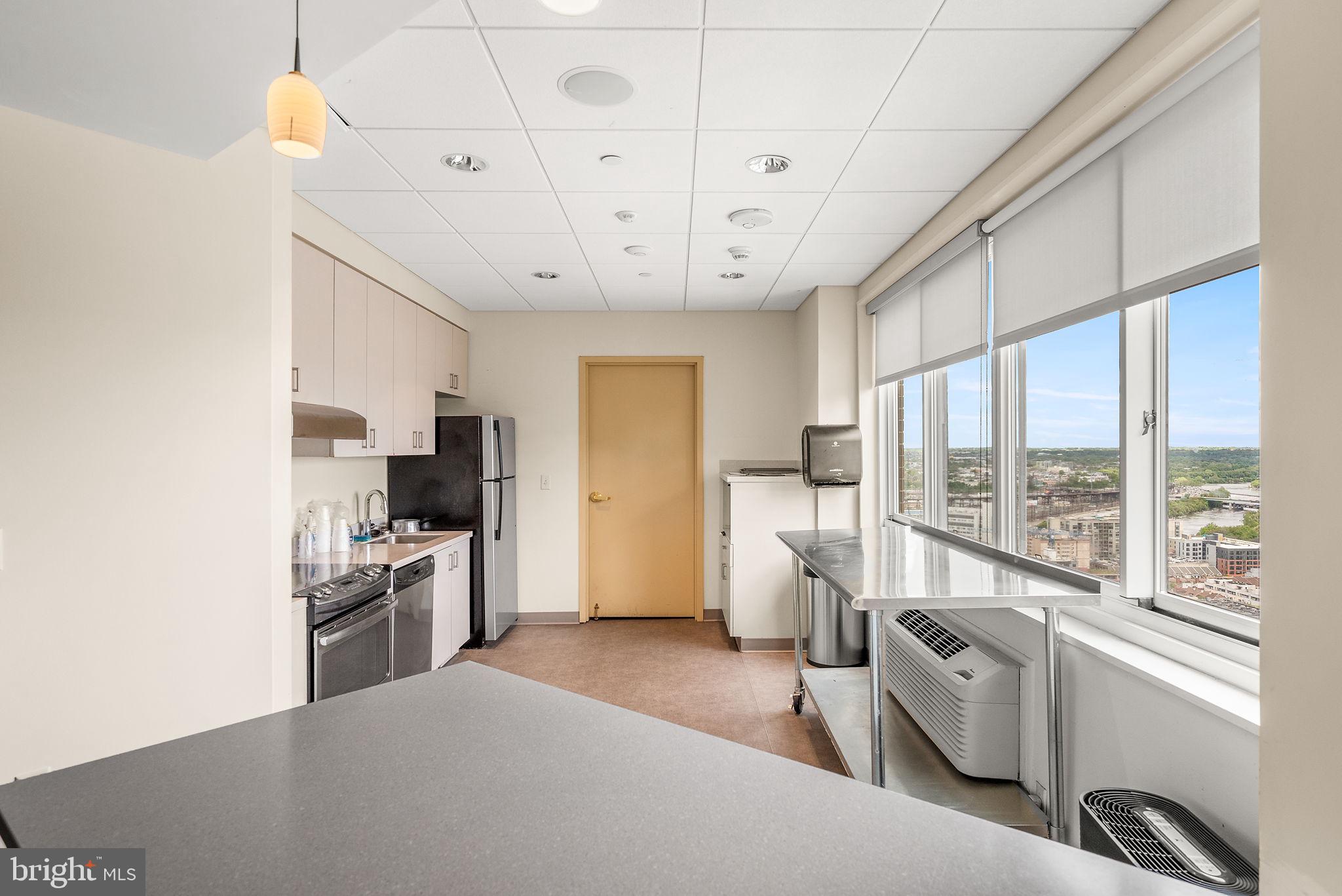 1901-45 John F Kennedy Blvd #1412