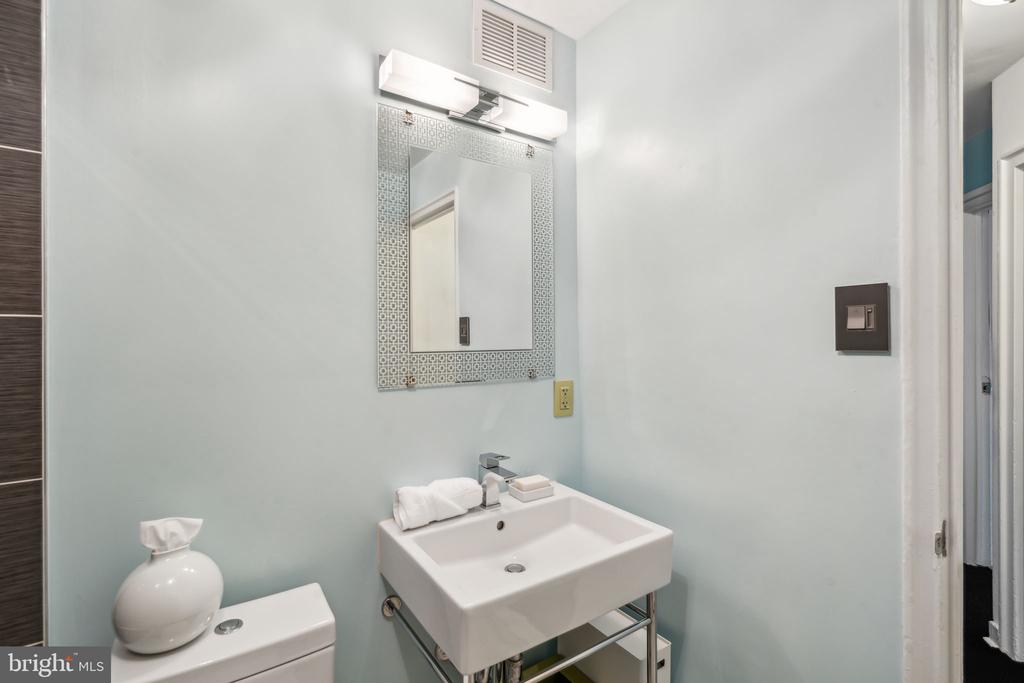 2601 Pennsylvania Ave #302