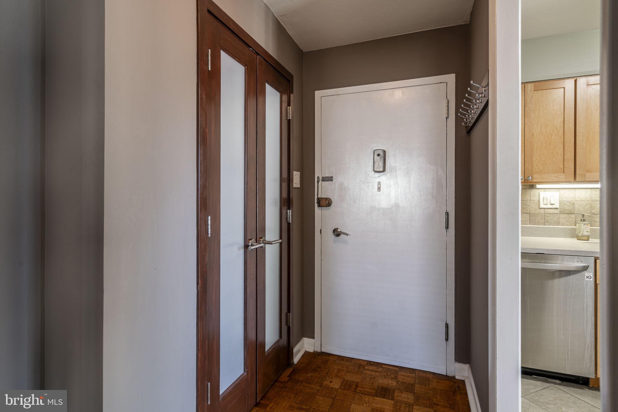 224-30 W RITTENHOUSE SQ #2016