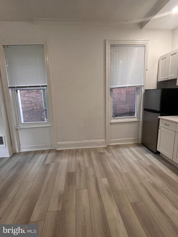 2225 LOCUST ST #2R