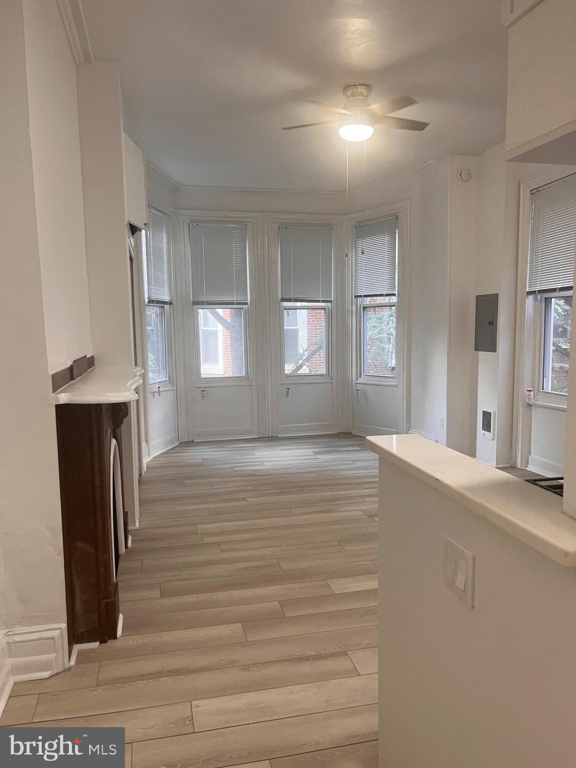 2225 LOCUST ST #2R