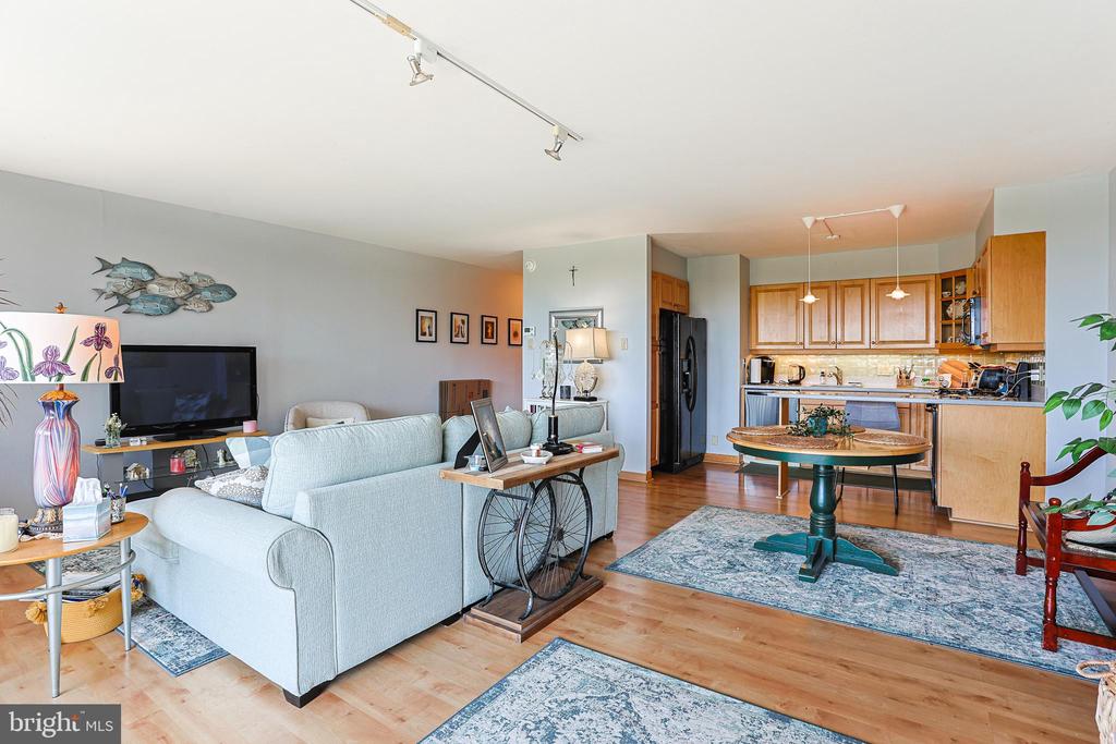 2401 Pennsylvania Ave #7a3