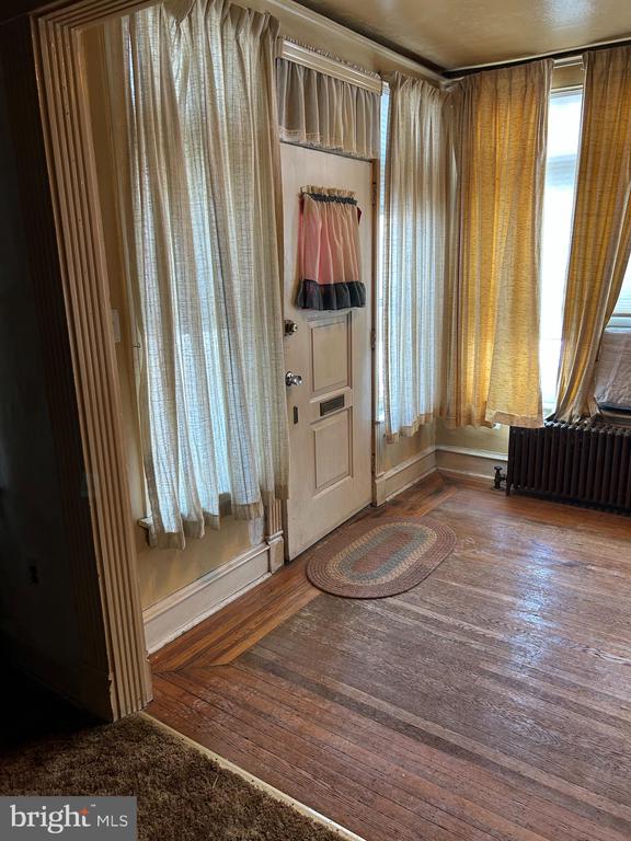 860 E Sanger St