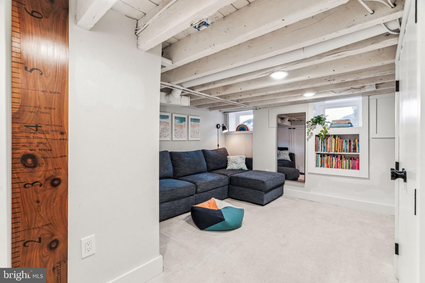 2528 Lombard St