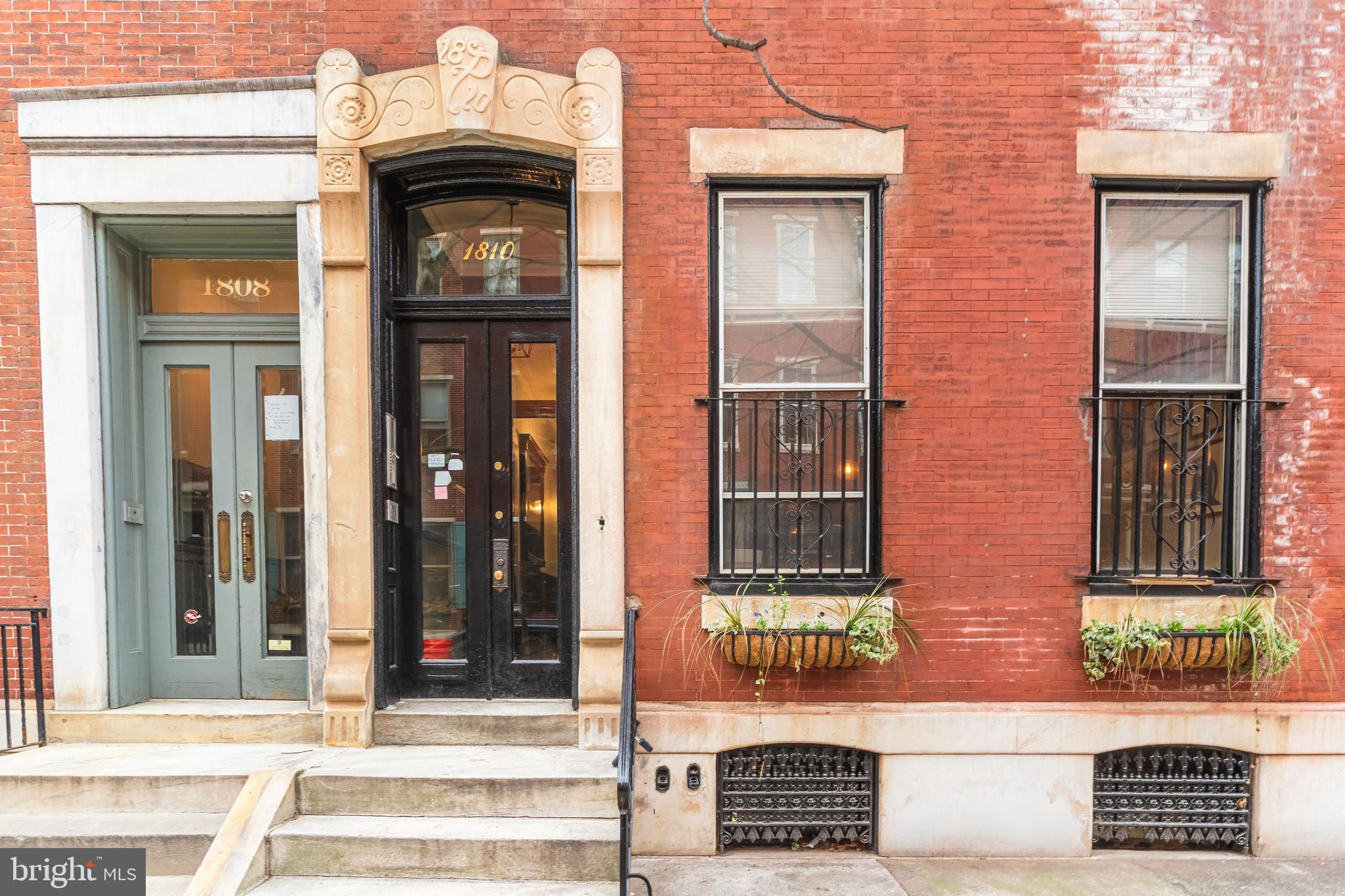 1810 PINE #1R