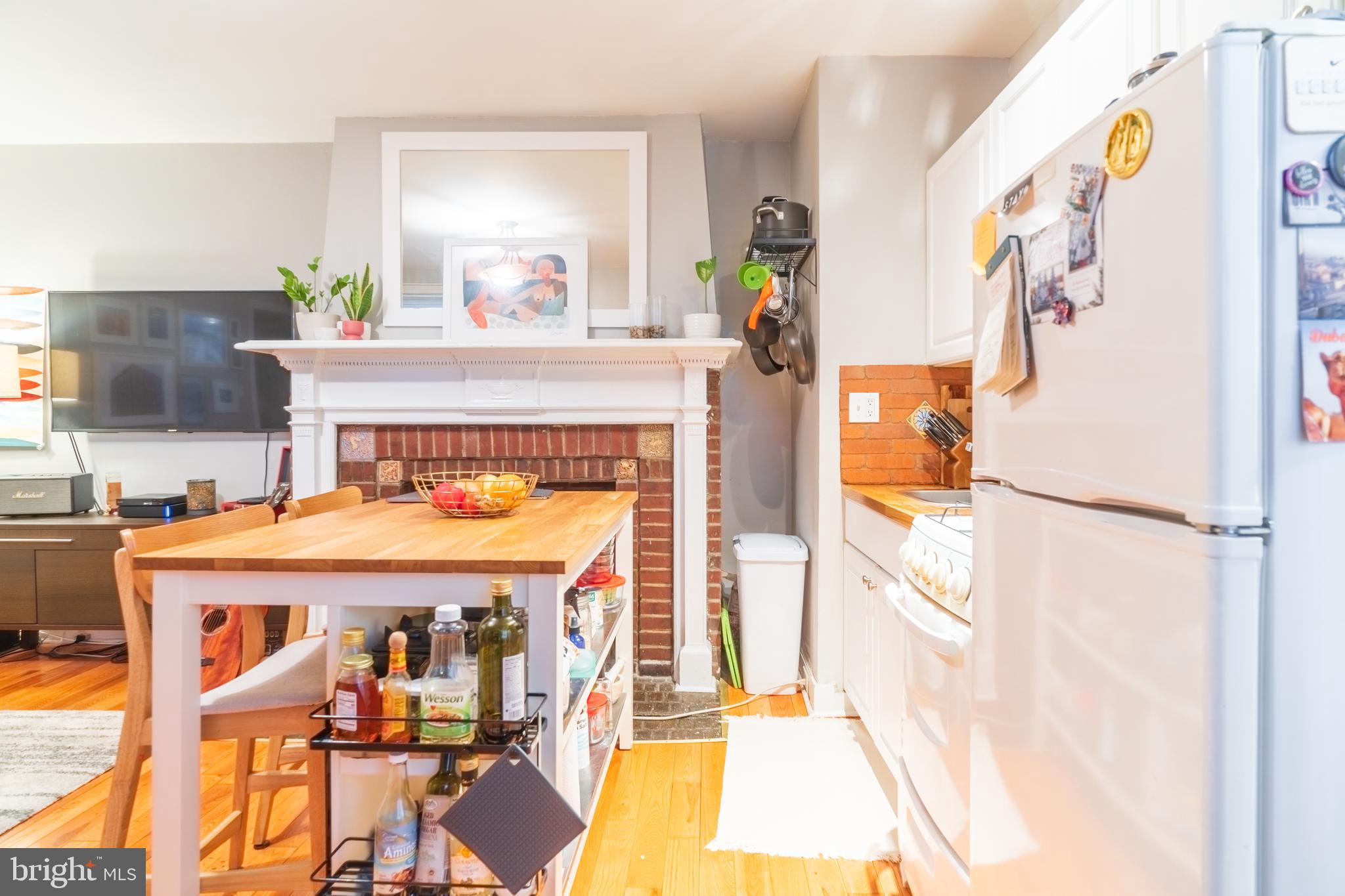 1810 PINE #1R