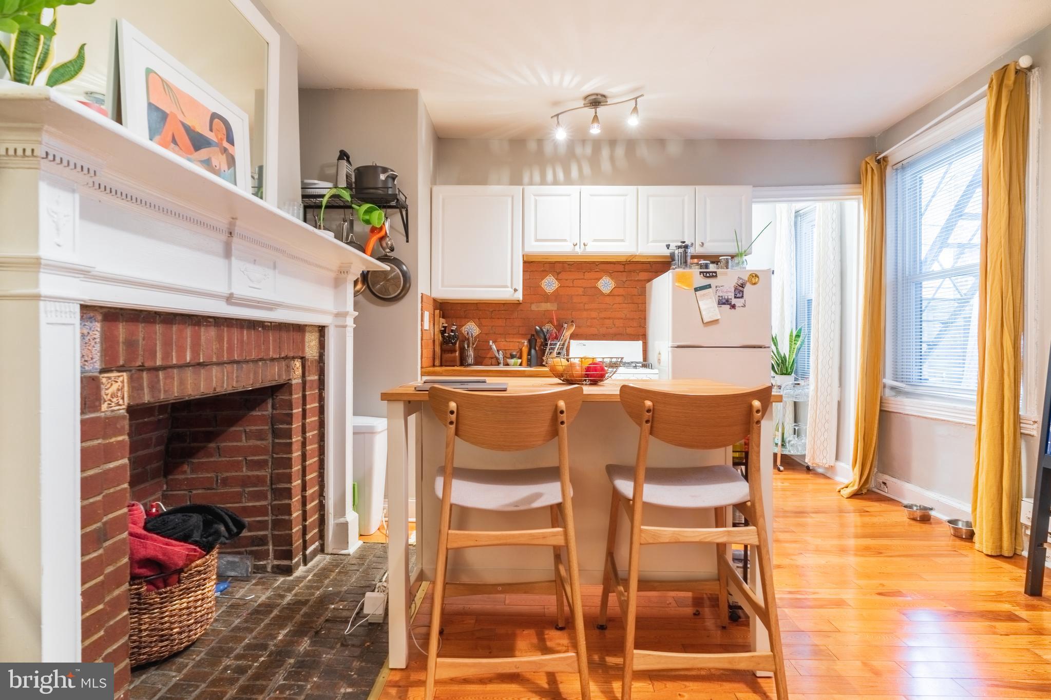 1810 PINE #1R