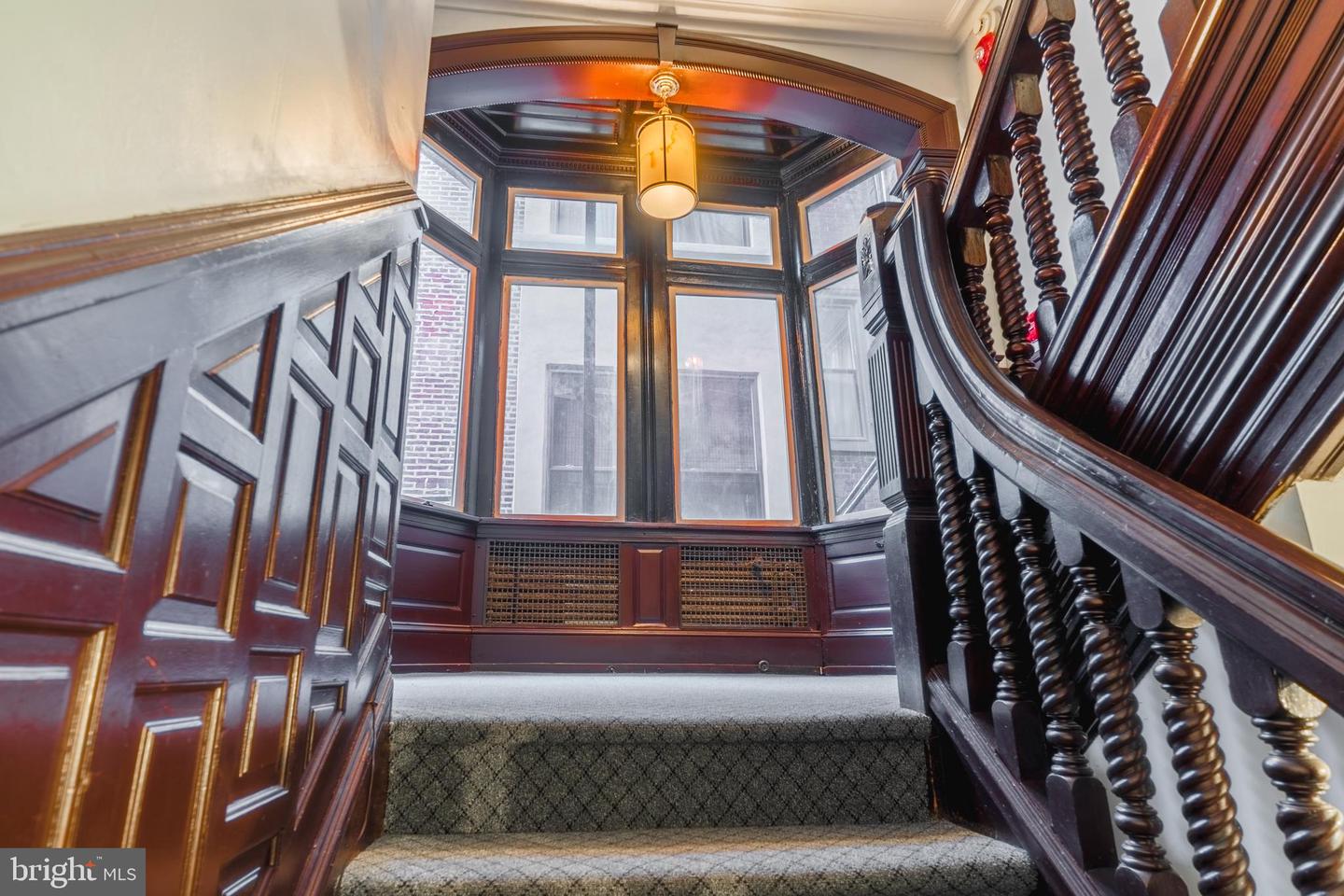 1810 PINE #1R