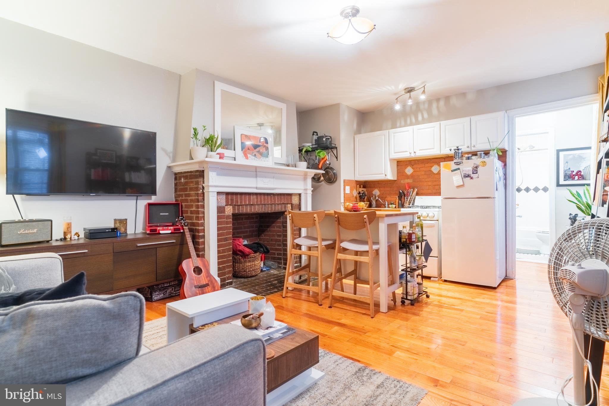 1810 PINE #1R