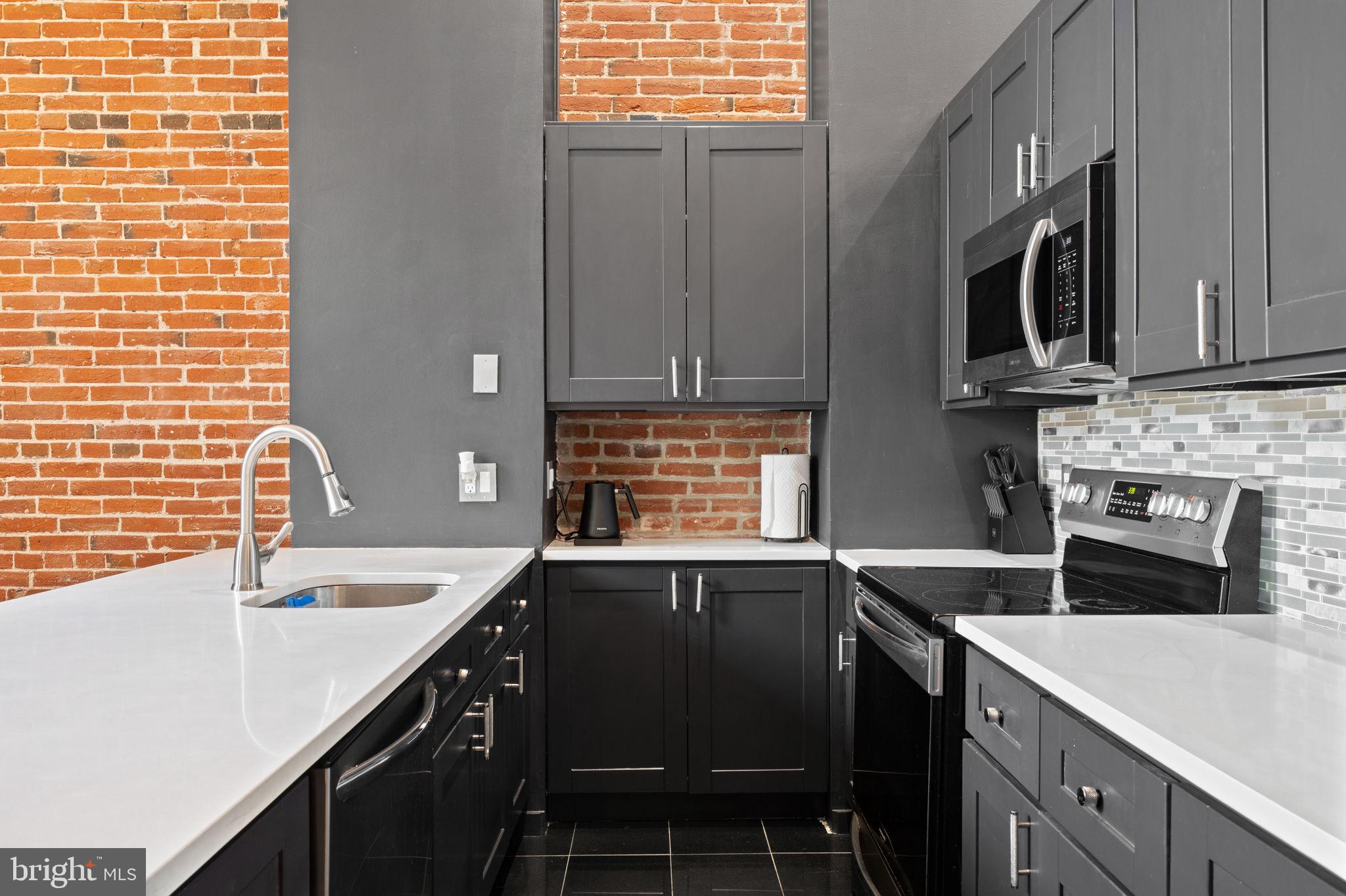 12-16 S Letitia St #101