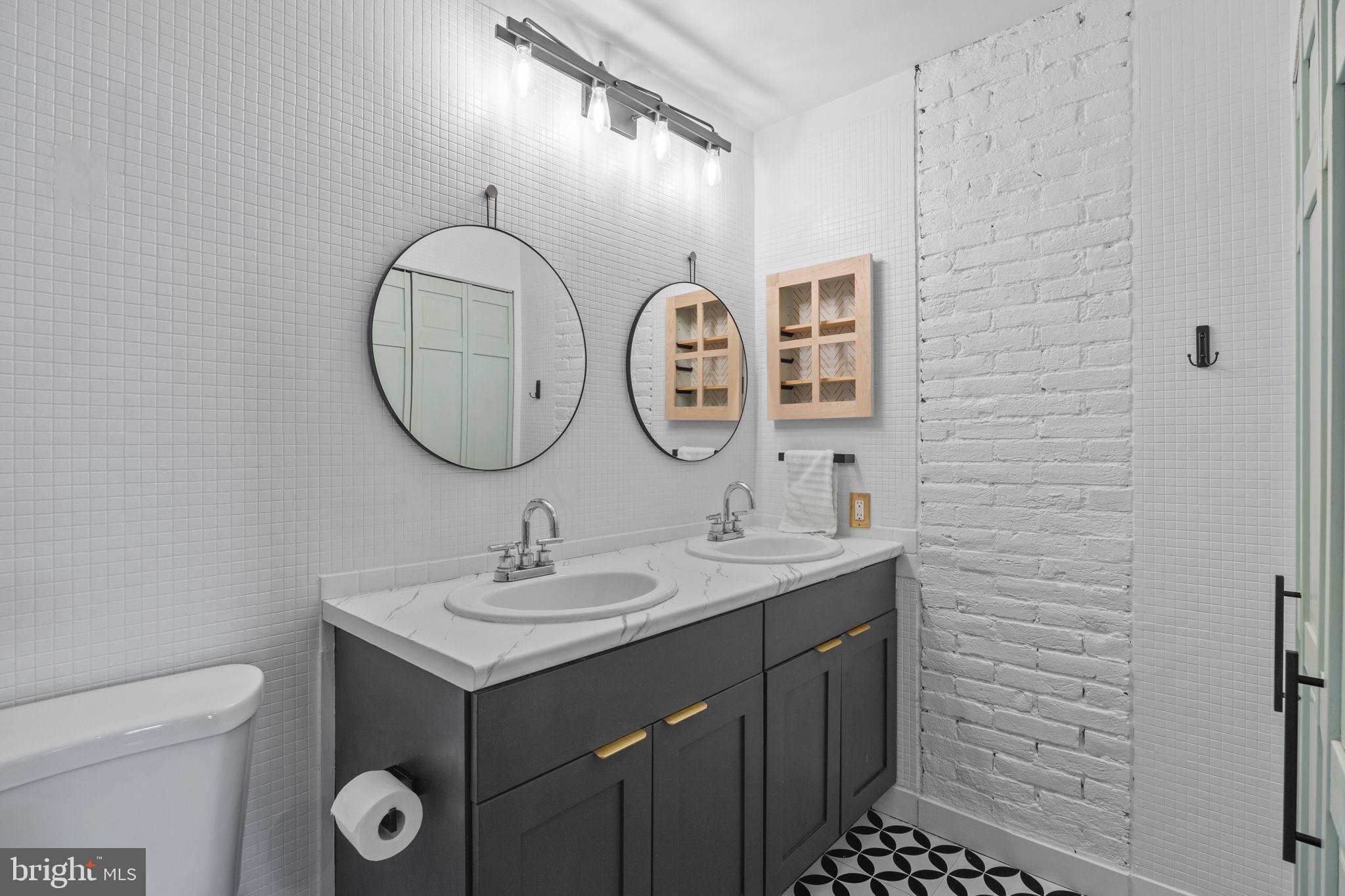 12-16 S Letitia St #101