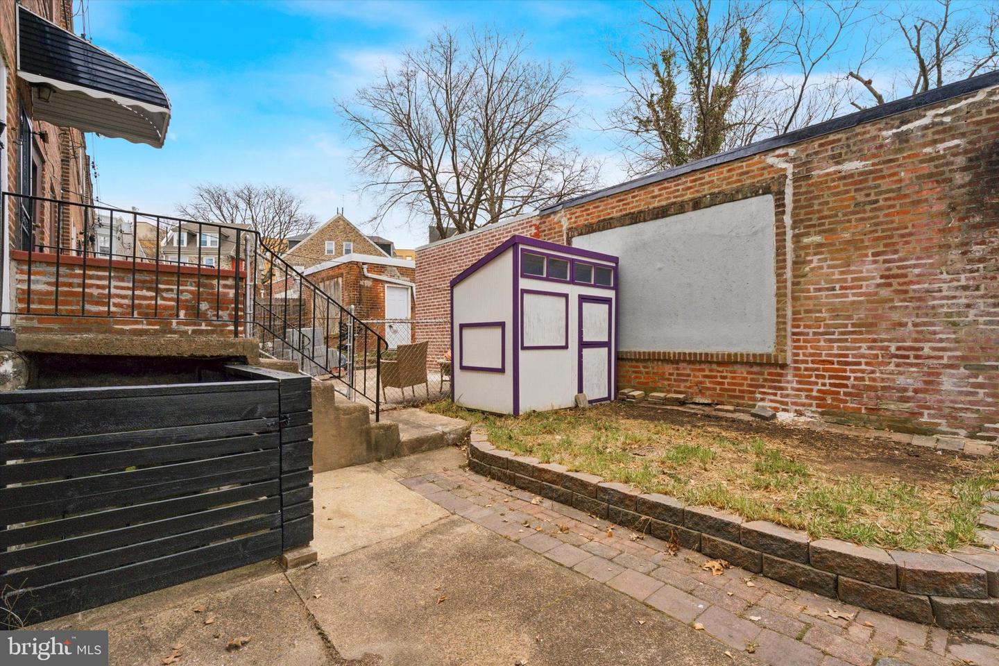 36 W Upsal St