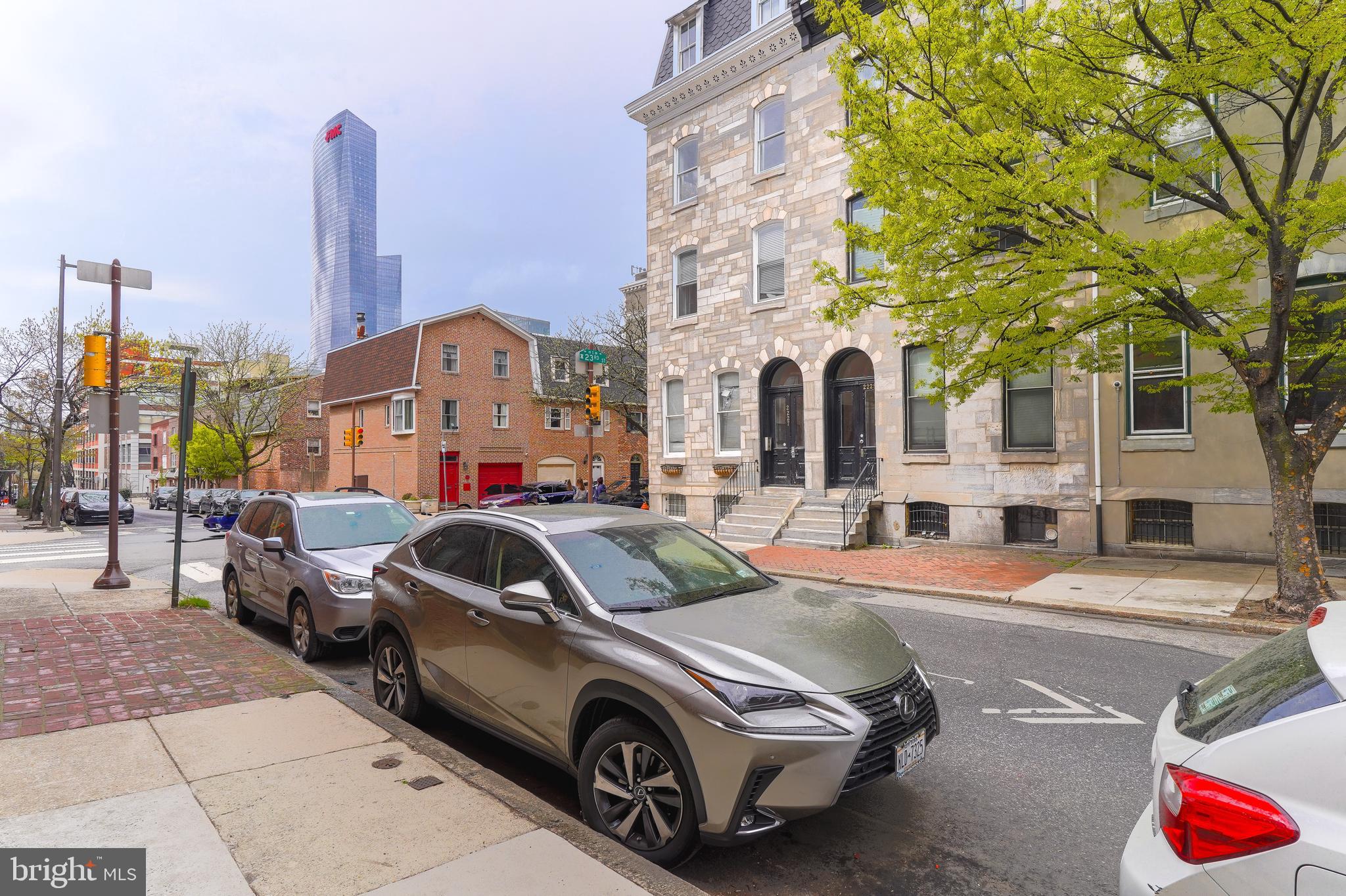 2225 LOCUST ST #3R