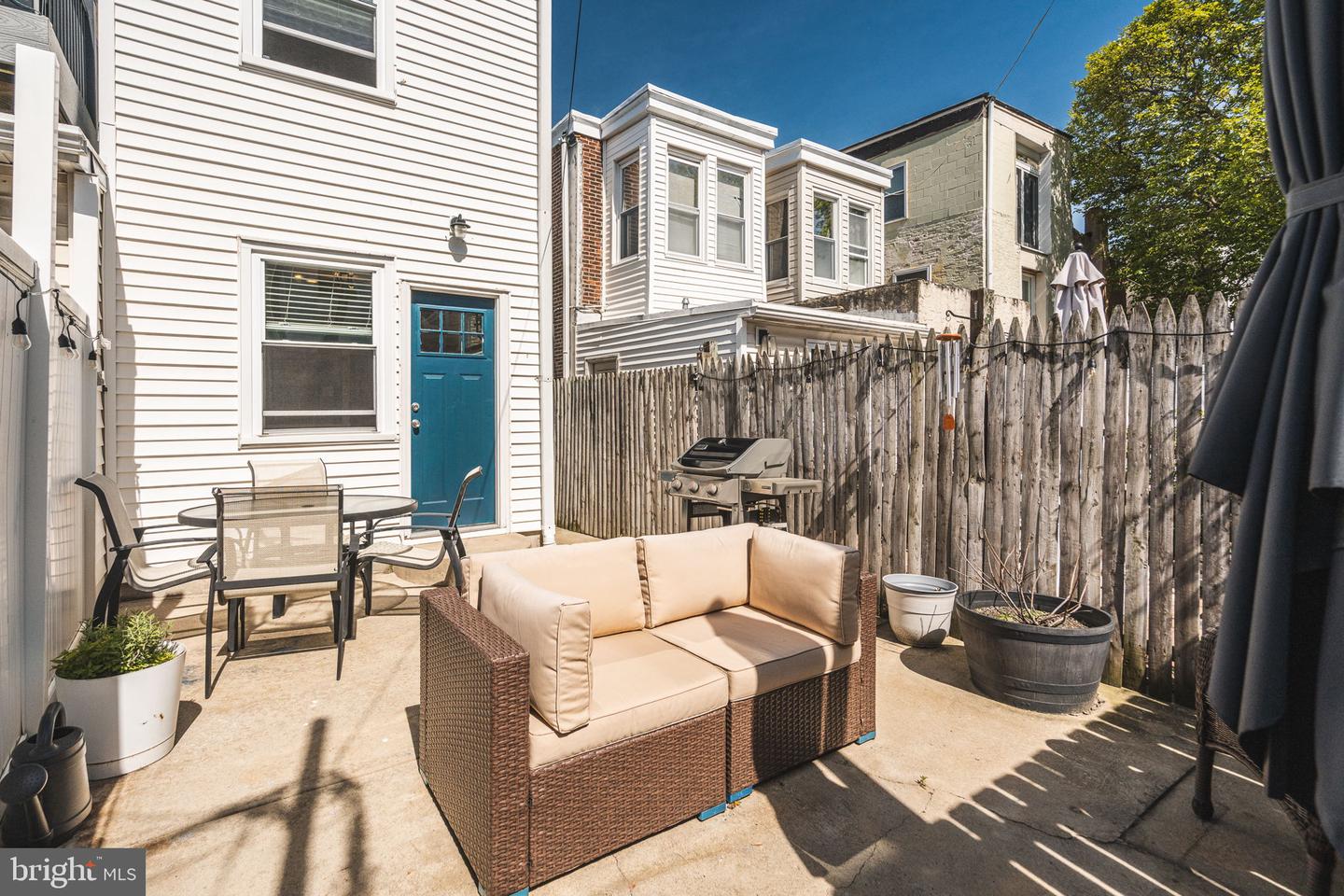 2160 E SERGEANT ST