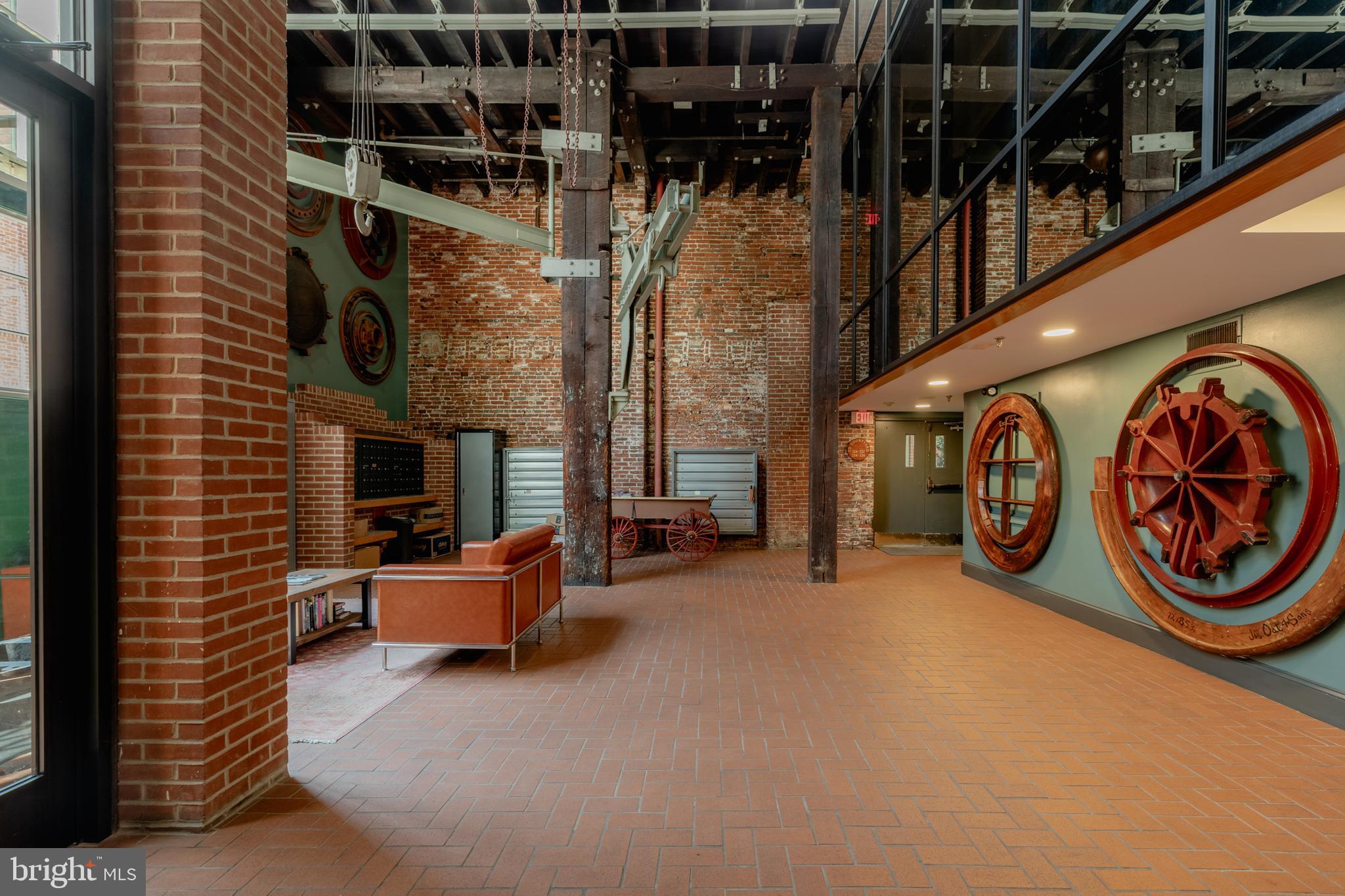 130-36 N Bread St #218