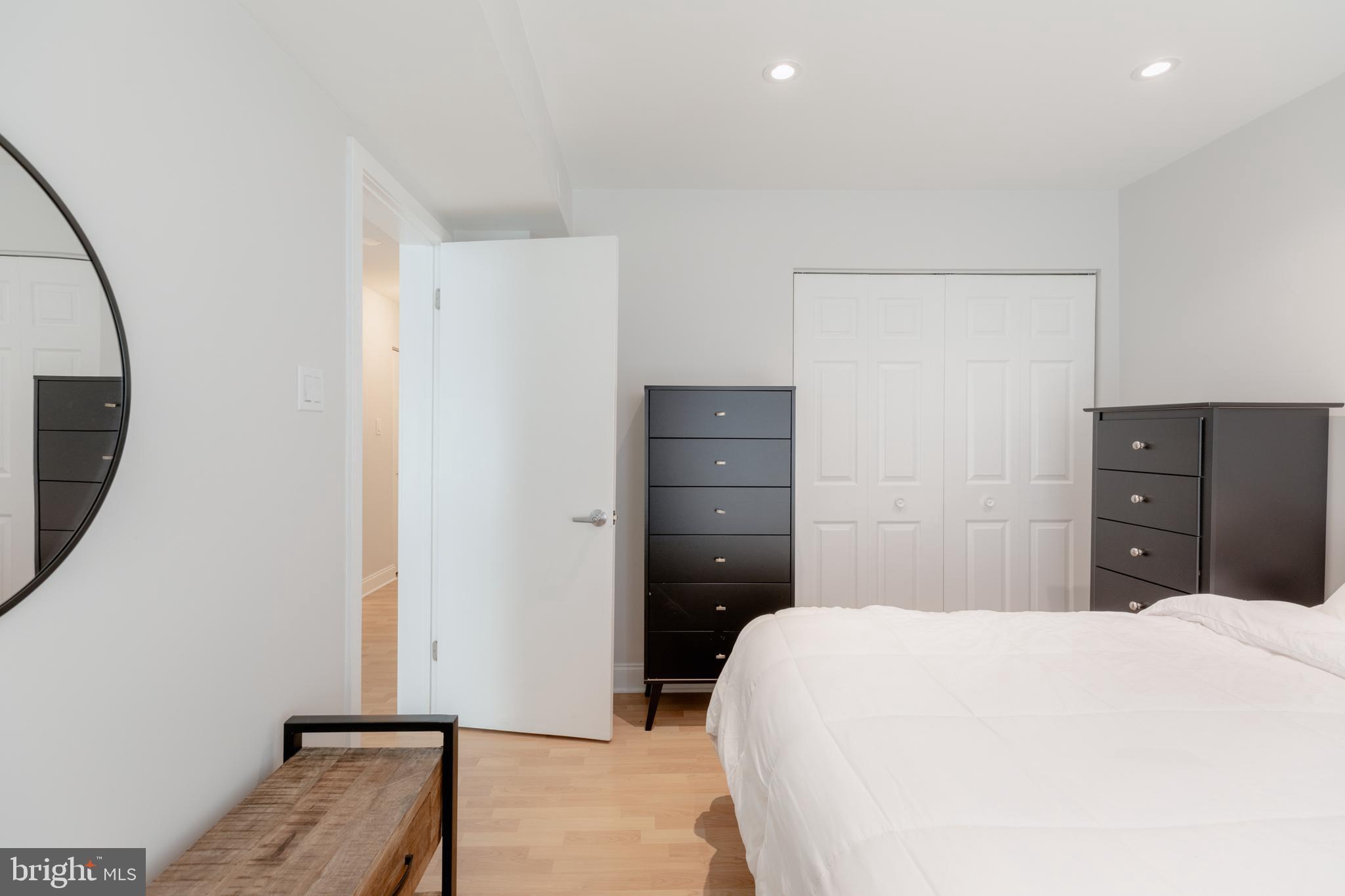 130-36 N Bread St #218