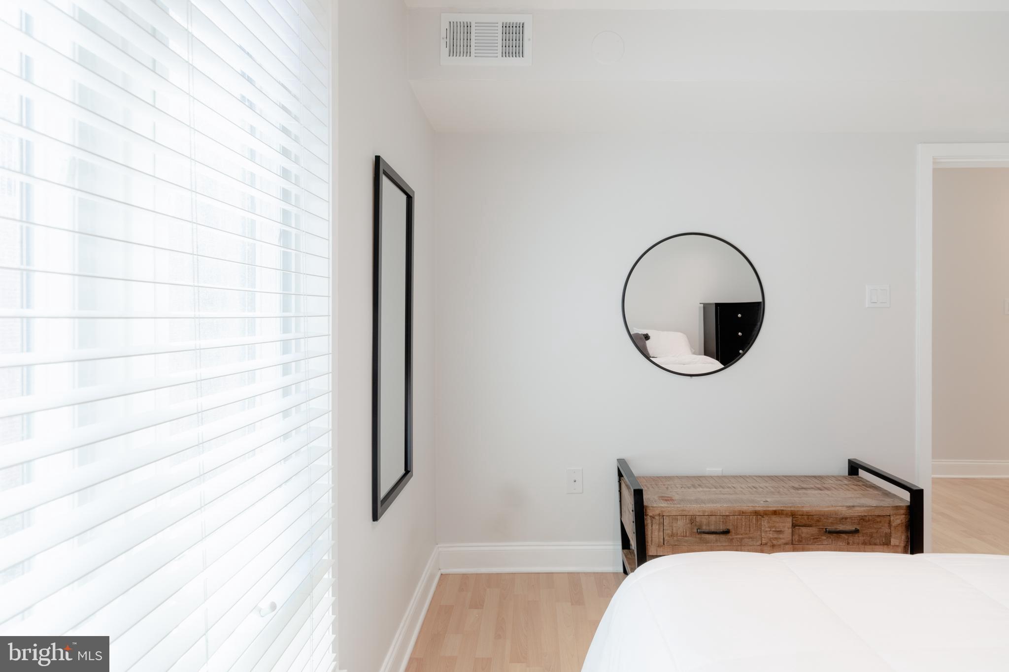 130-36 N Bread St #218