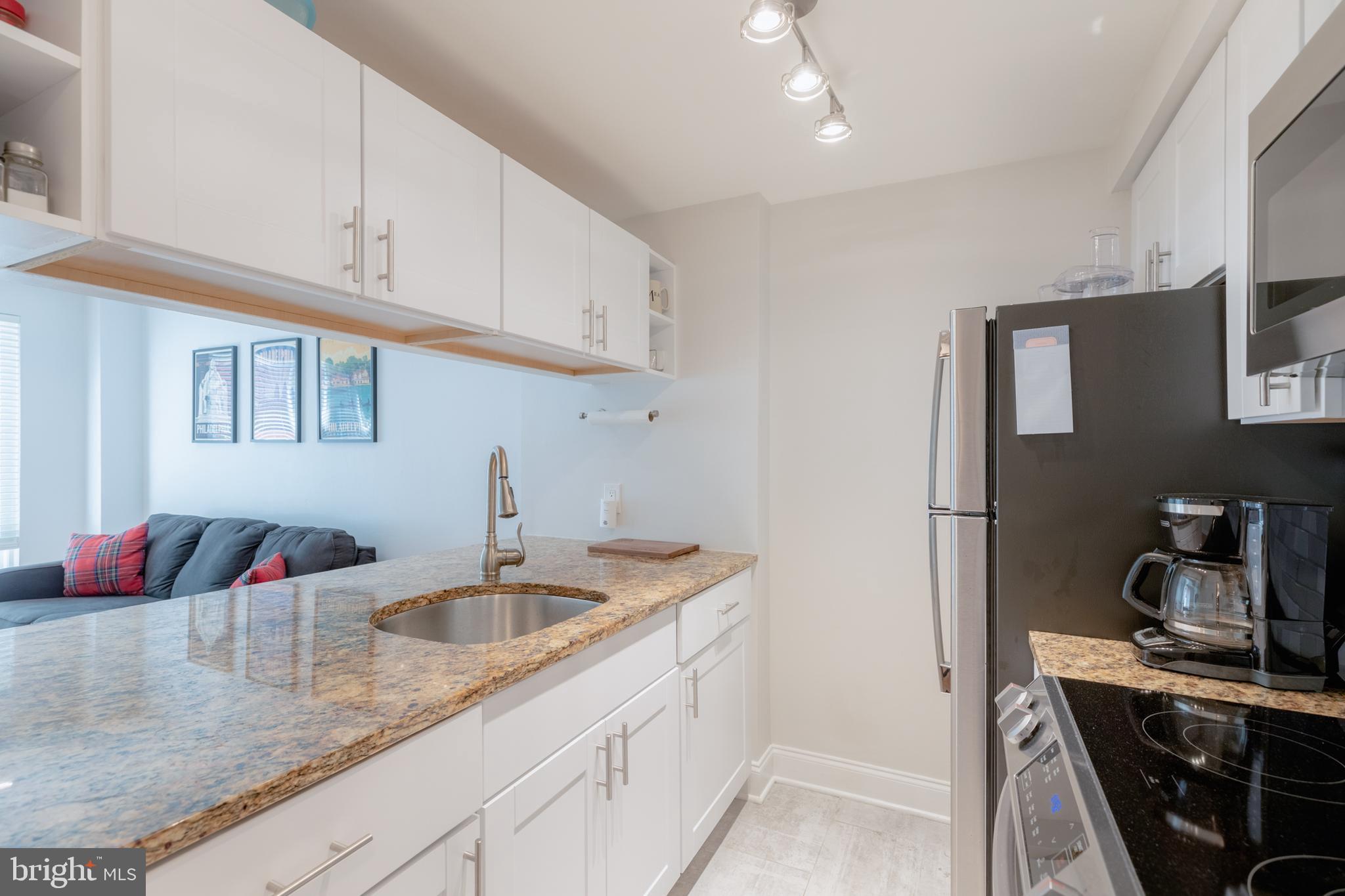 130-36 N Bread St #218