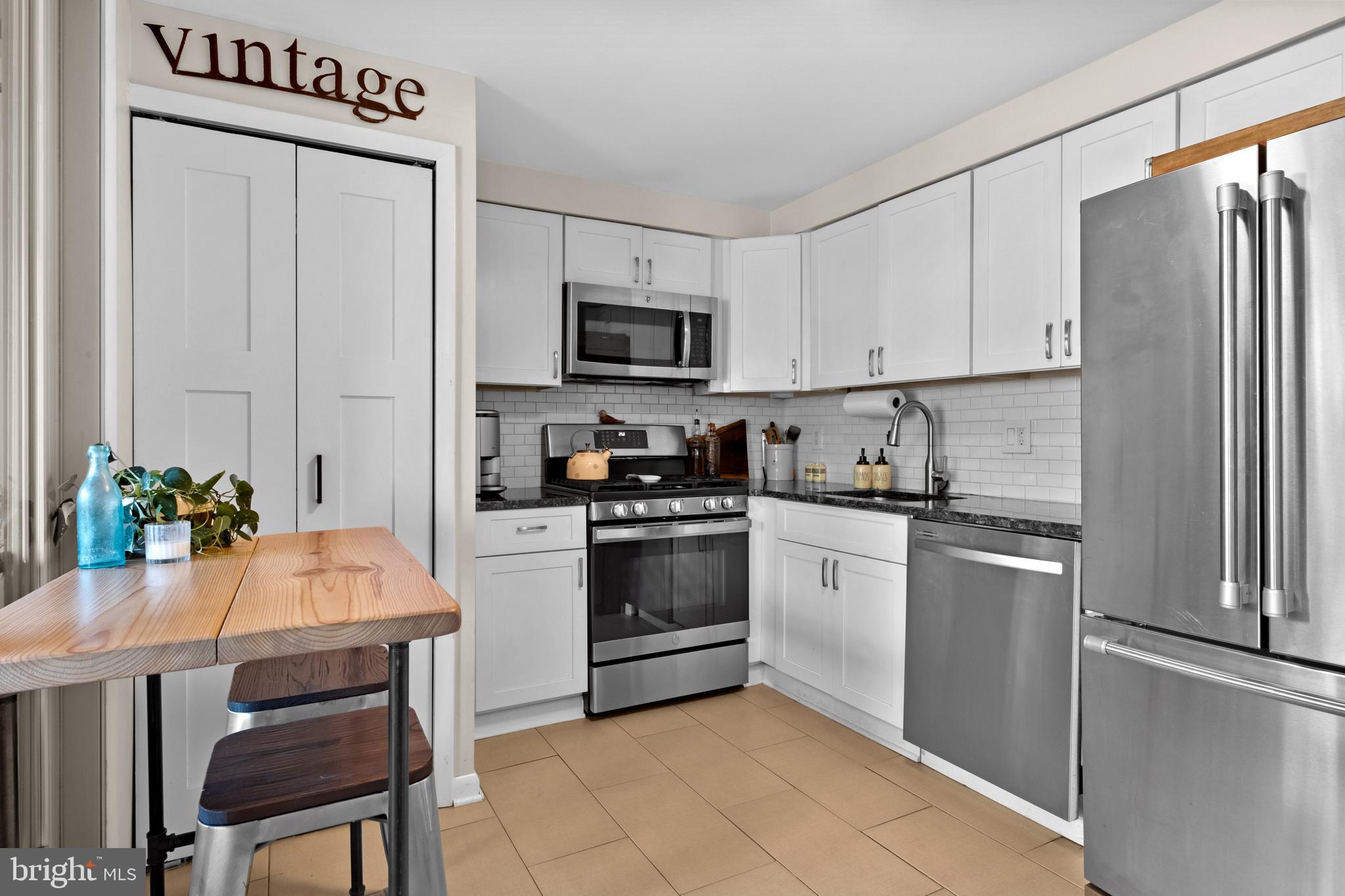 1 CHRISTIAN STREET 44L