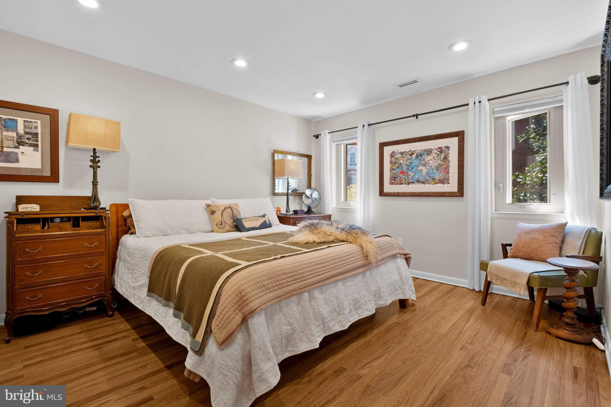 1 CHRISTIAN STREET 44L