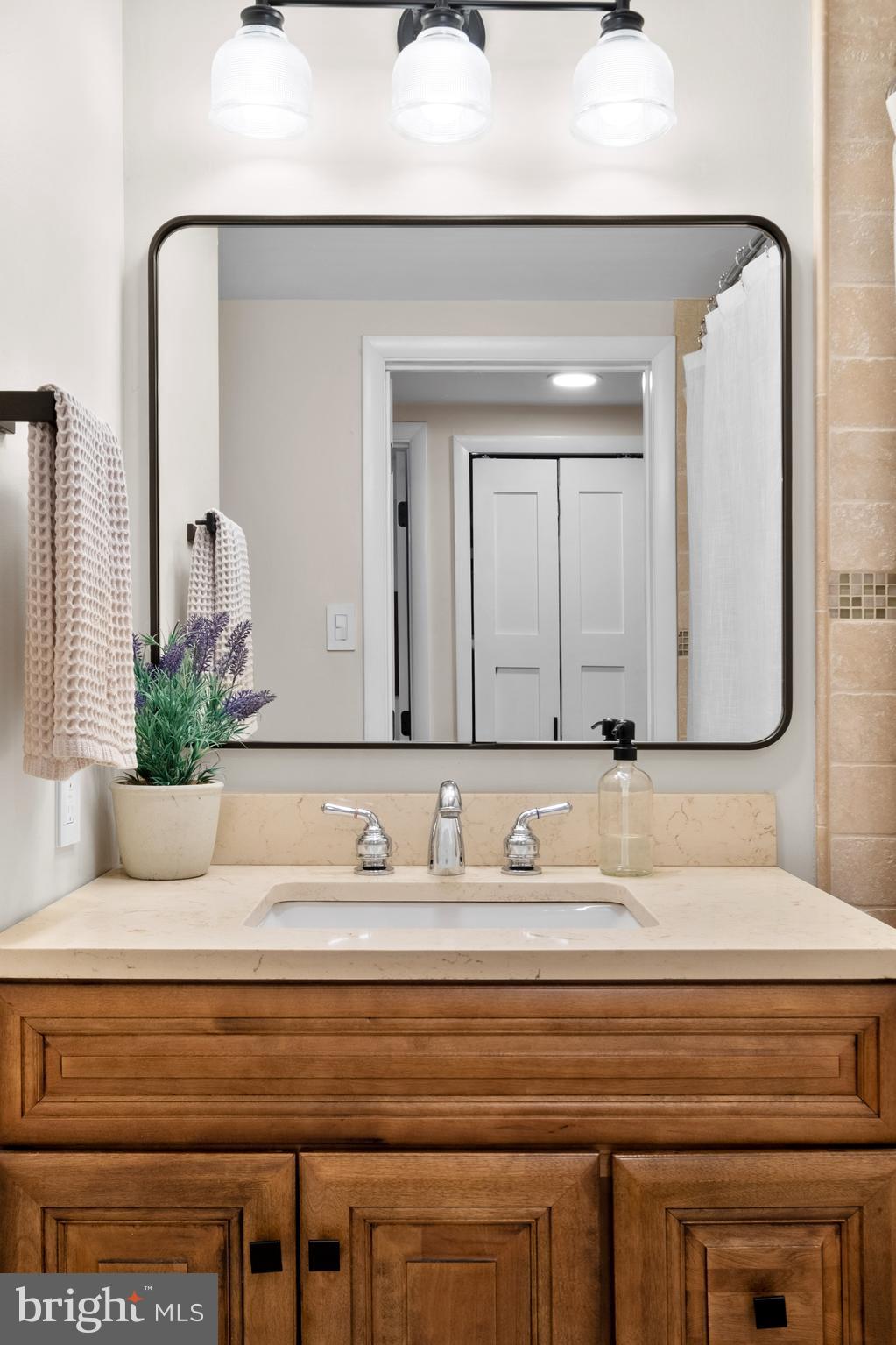 1 CHRISTIAN STREET 44L