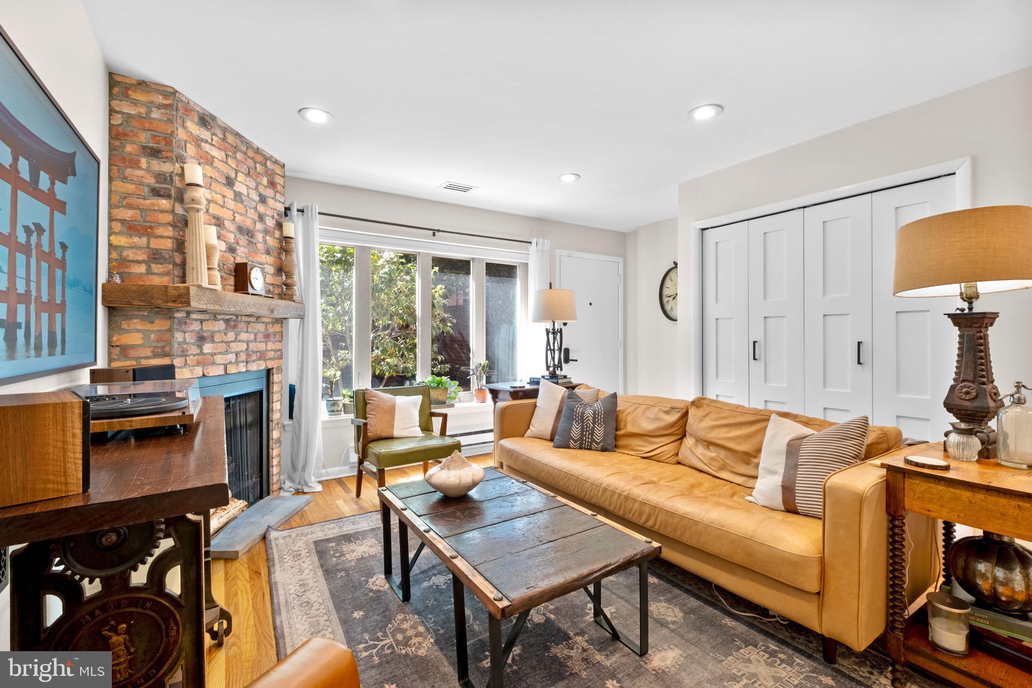 1 CHRISTIAN STREET 44L