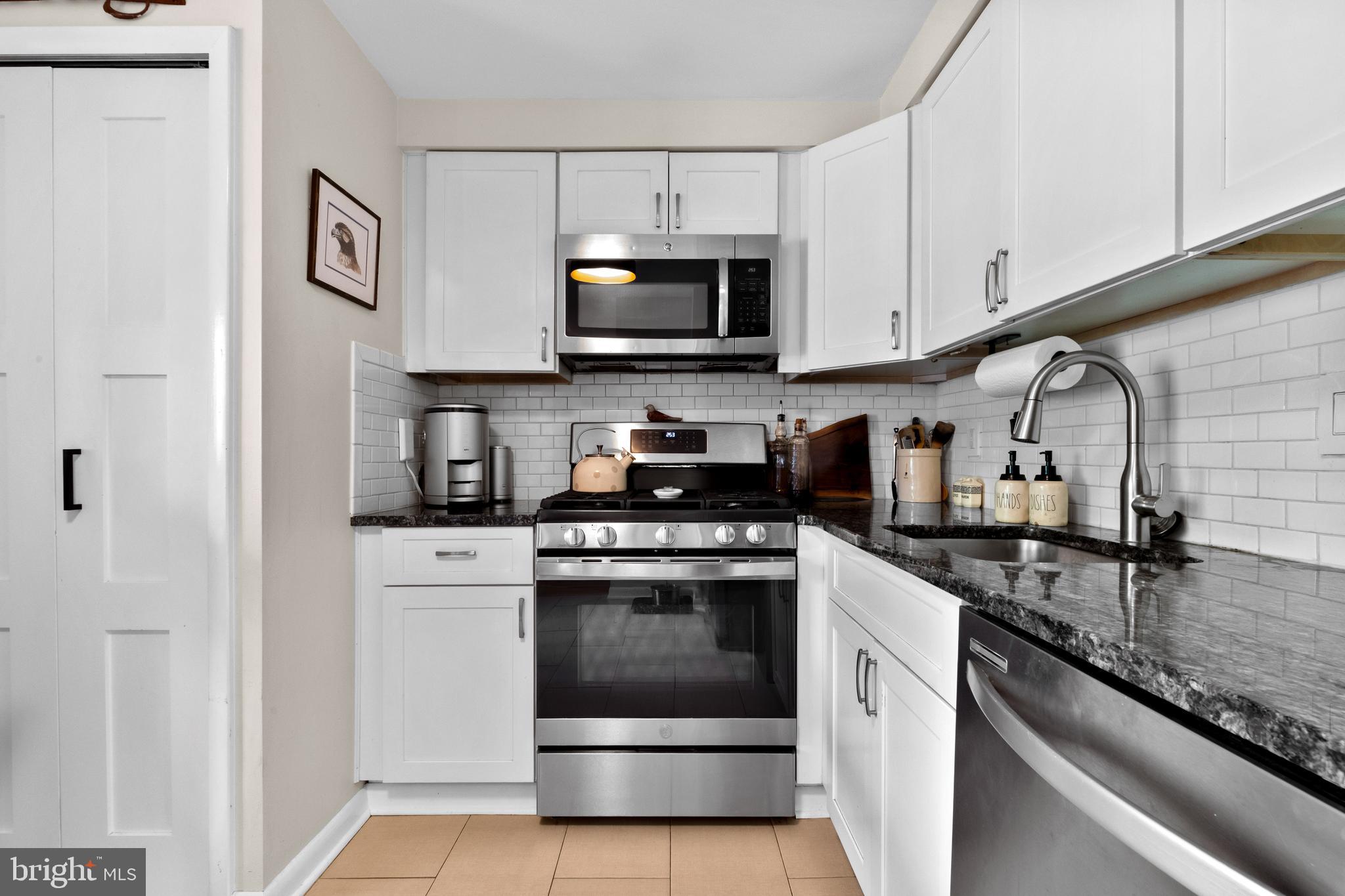 1 CHRISTIAN STREET 44L