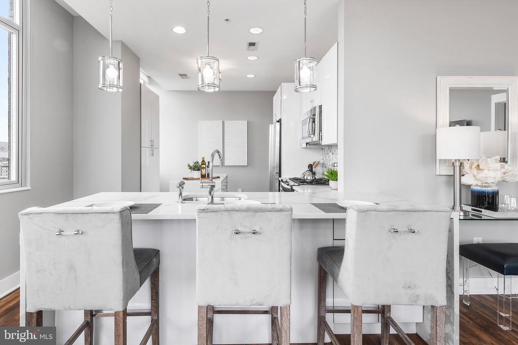 1101 LOCUST STREET 8B