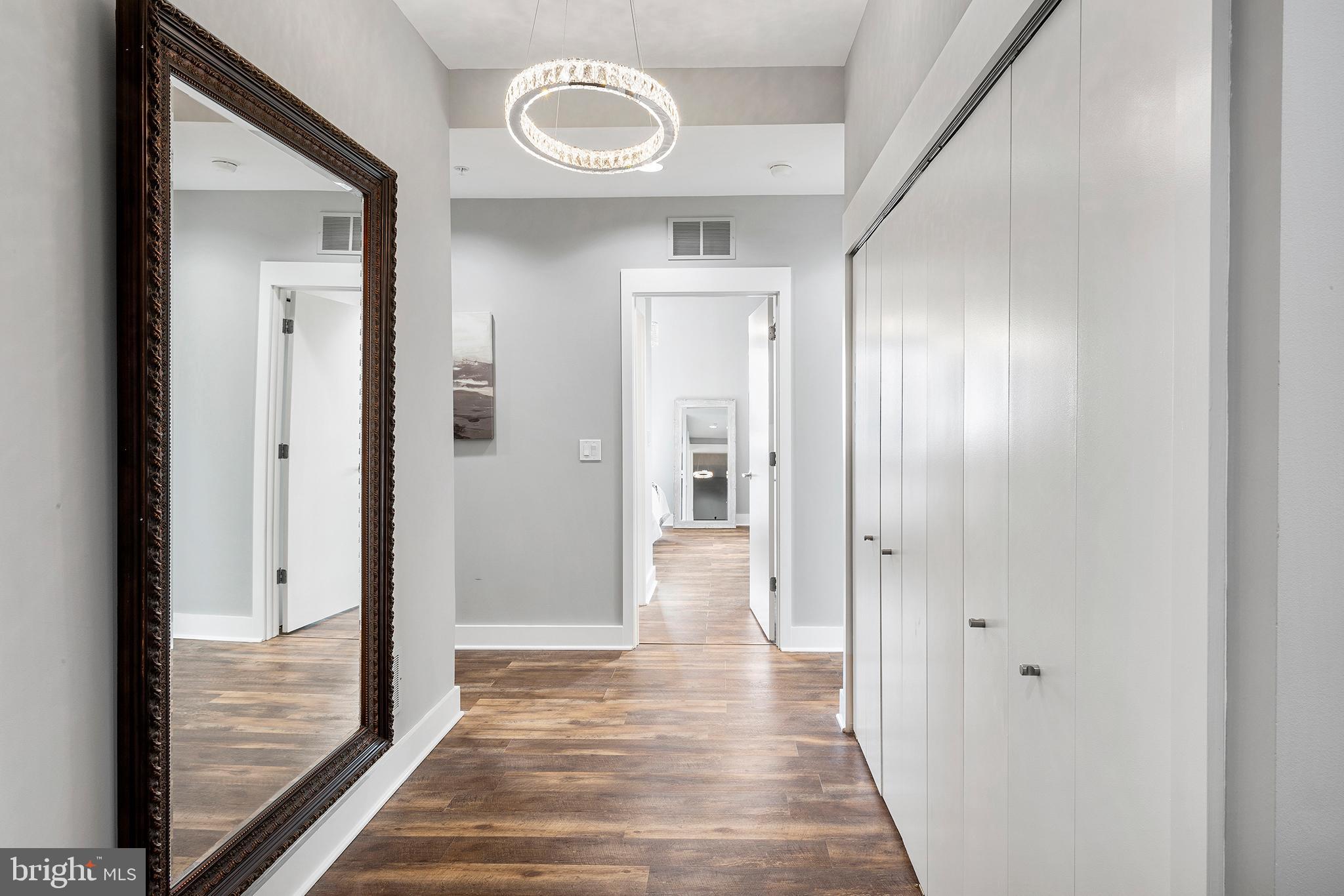 1101 LOCUST STREET 8B