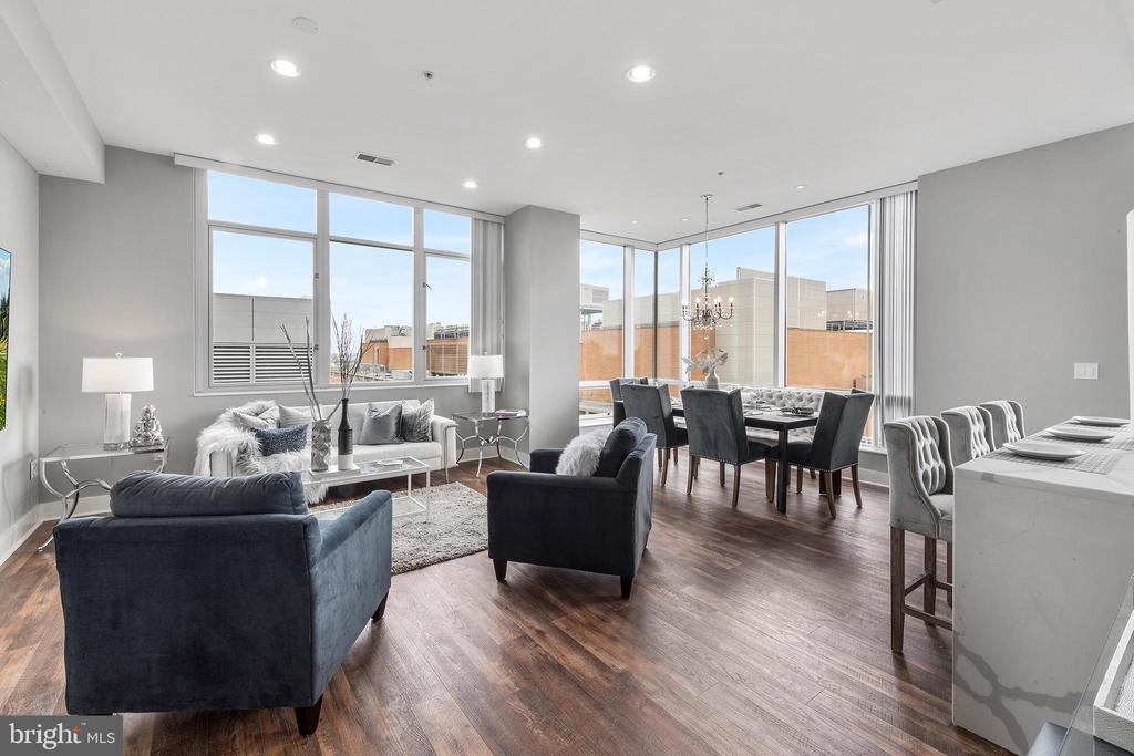 1101 LOCUST STREET 8B