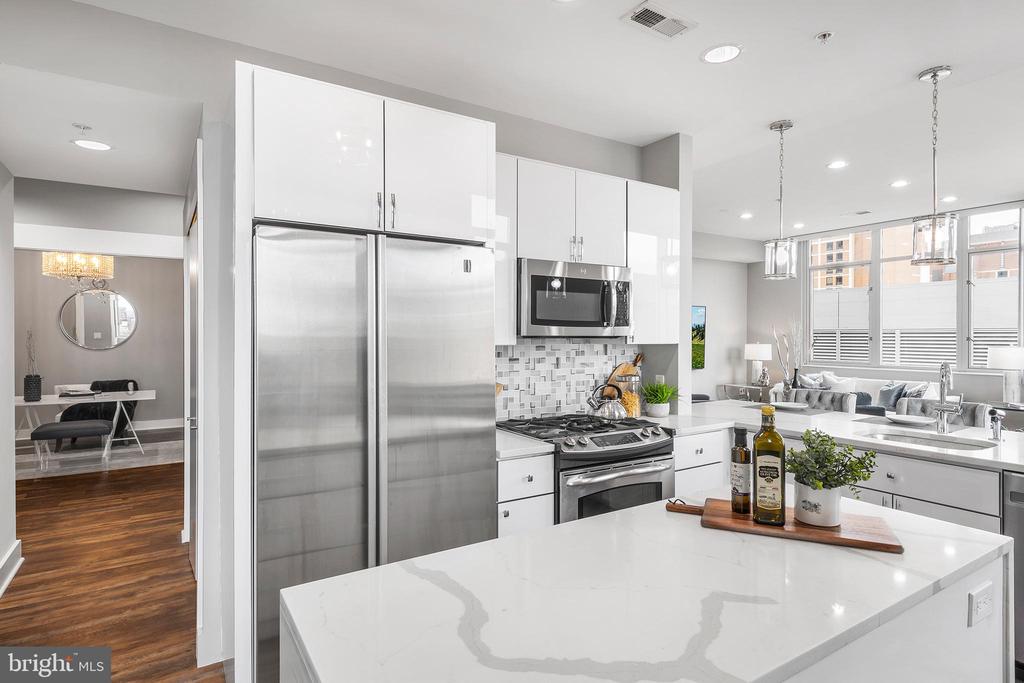 1101 LOCUST STREET 8B
