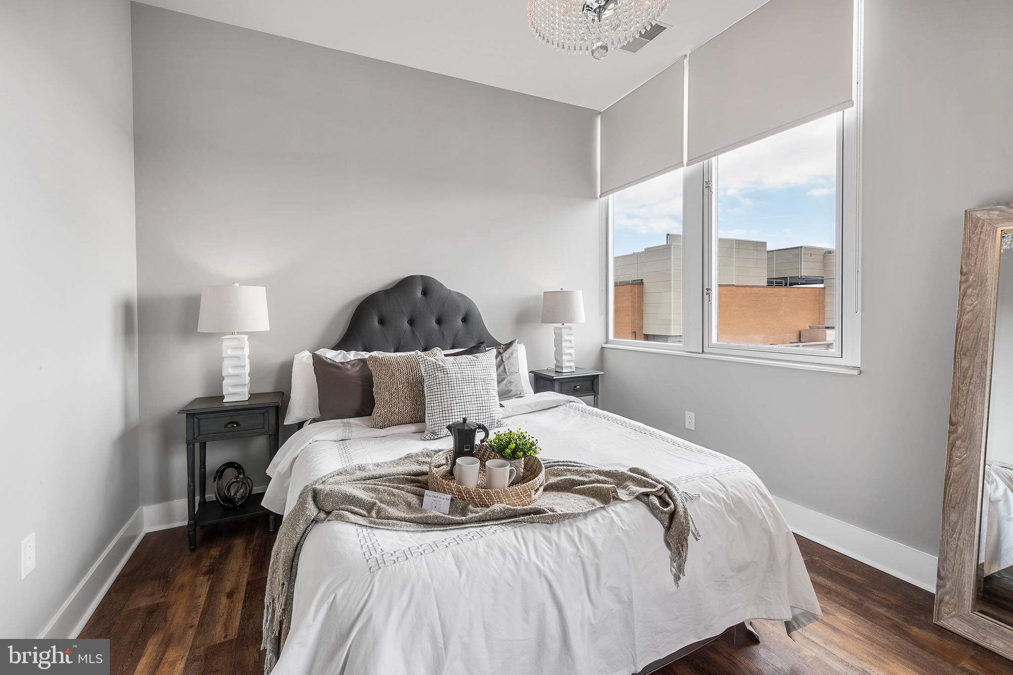 1101 LOCUST STREET 8B