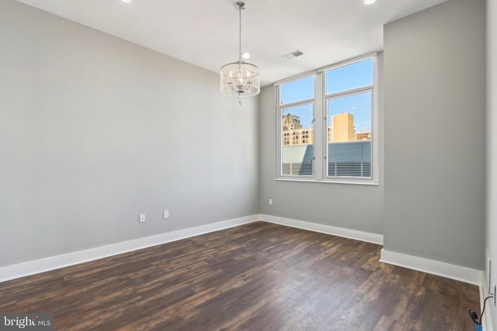 1101 LOCUST STREET 8B